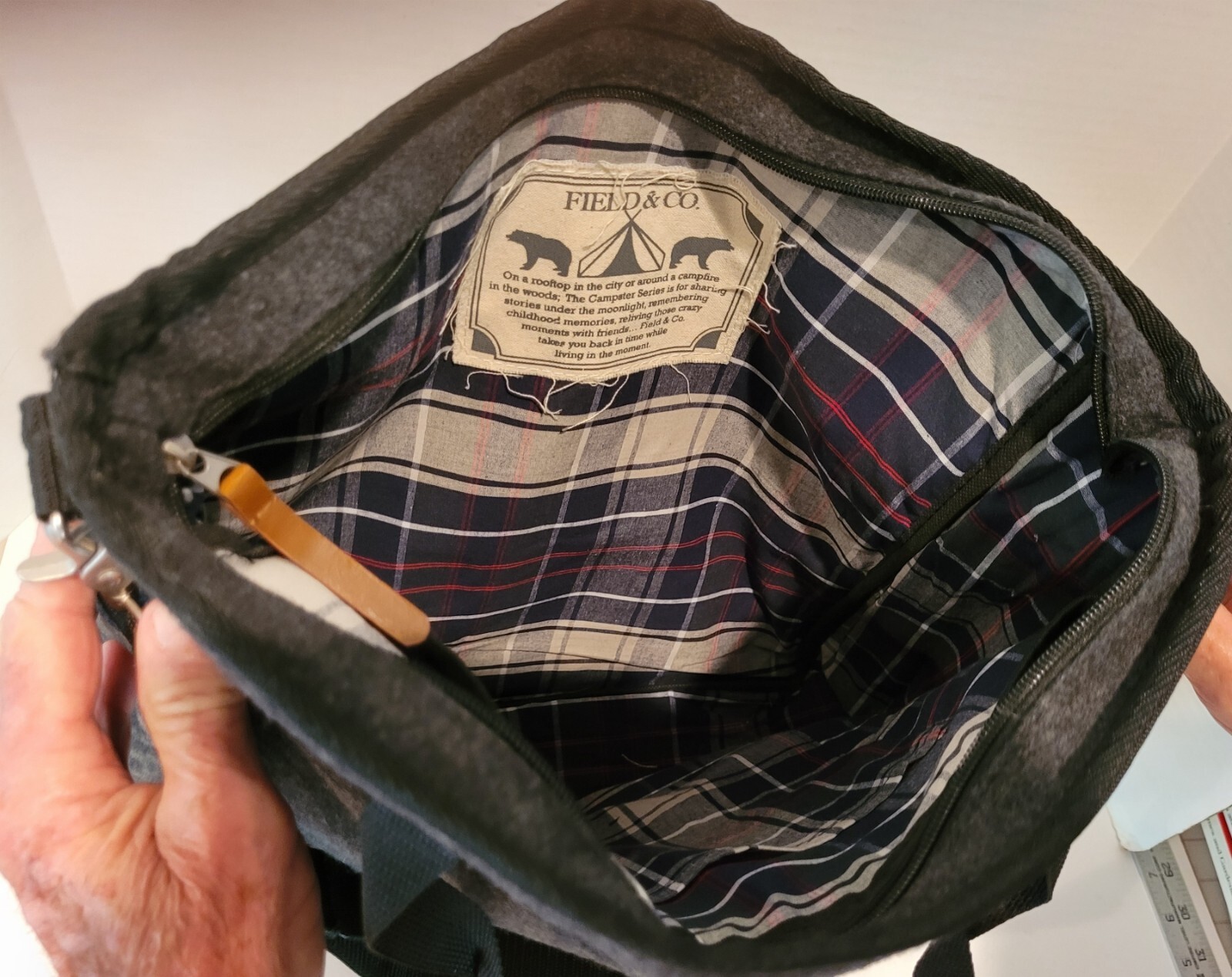 Field & Co Leeds Blume Messenger / Computer Bag ~Wool ~Detachable Shoulder Strap