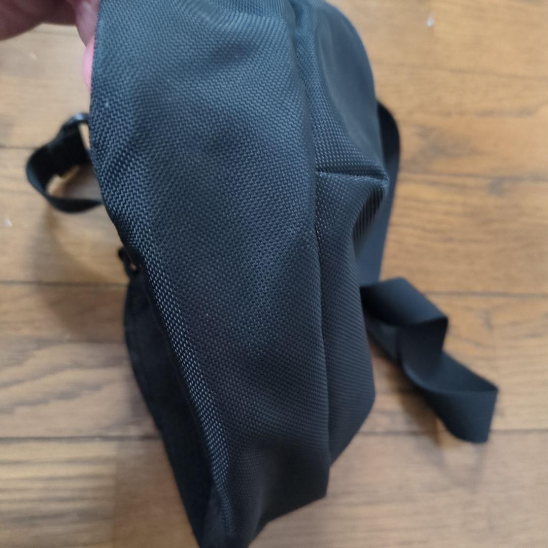 ARC’TERYX Black Shoulder Bag Unused Compact Crossbody 18x24cm