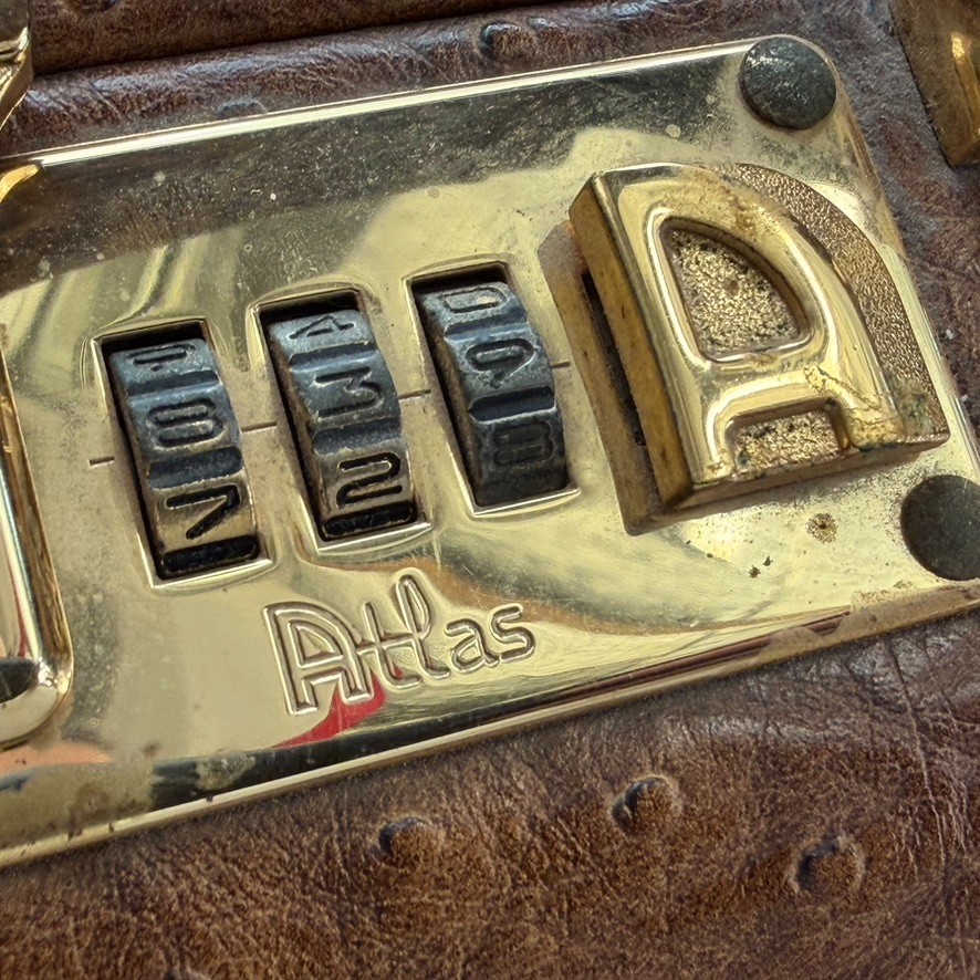 Vintage ATLAS Brown Ta Full Quill Ostrich Attaché Briefcase Amiet Locks w/ Combo