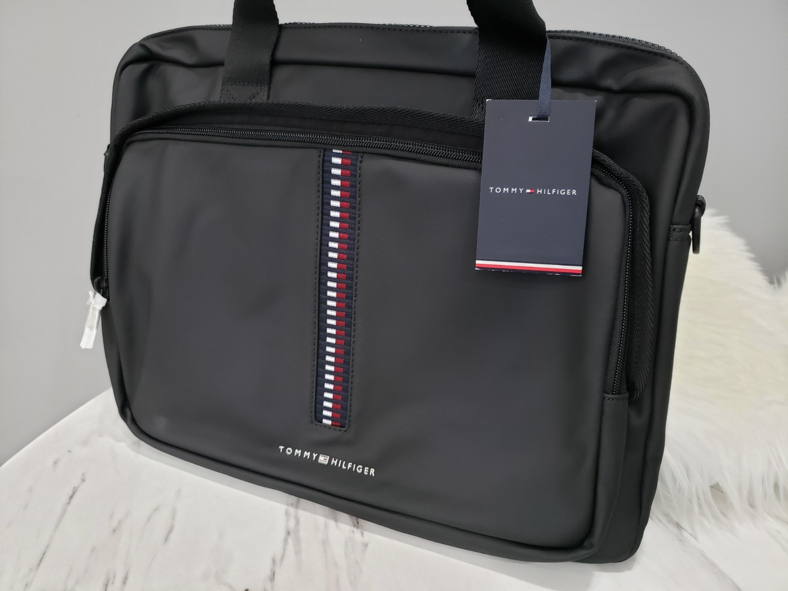 NEW Tommy Hilfiger Black Laptop Messenger Bag Briefcase Computer Mens Prep Work
