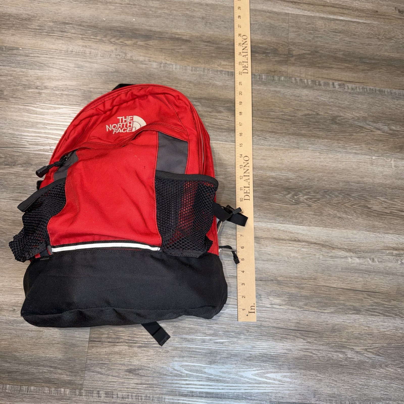 The North Face Yavapai Backpack Peppermint Red White Color-Way Black Bottom