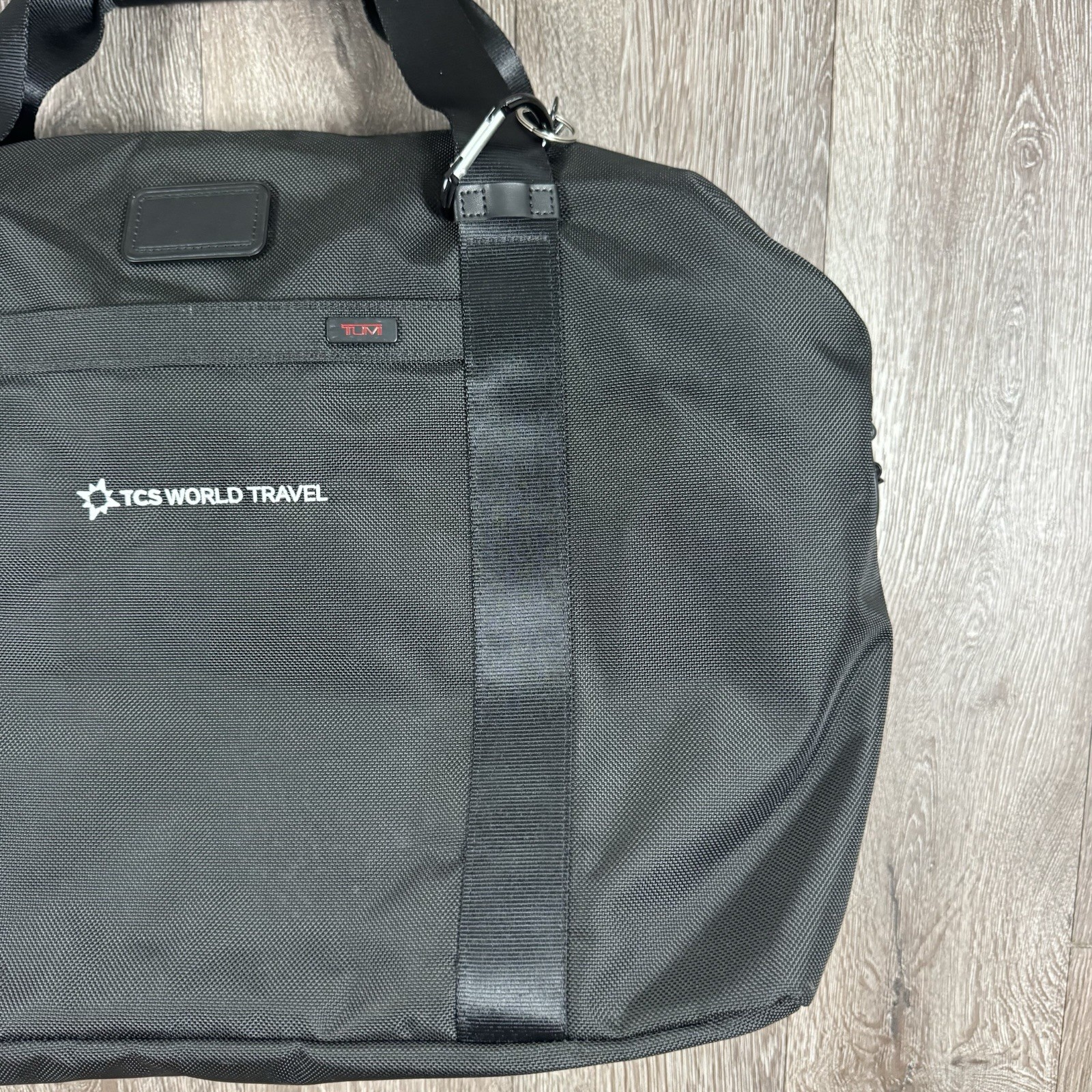 Tumi Alpha Corporate Collection Travel Duffle Duffel Bag Nylon 22249DE