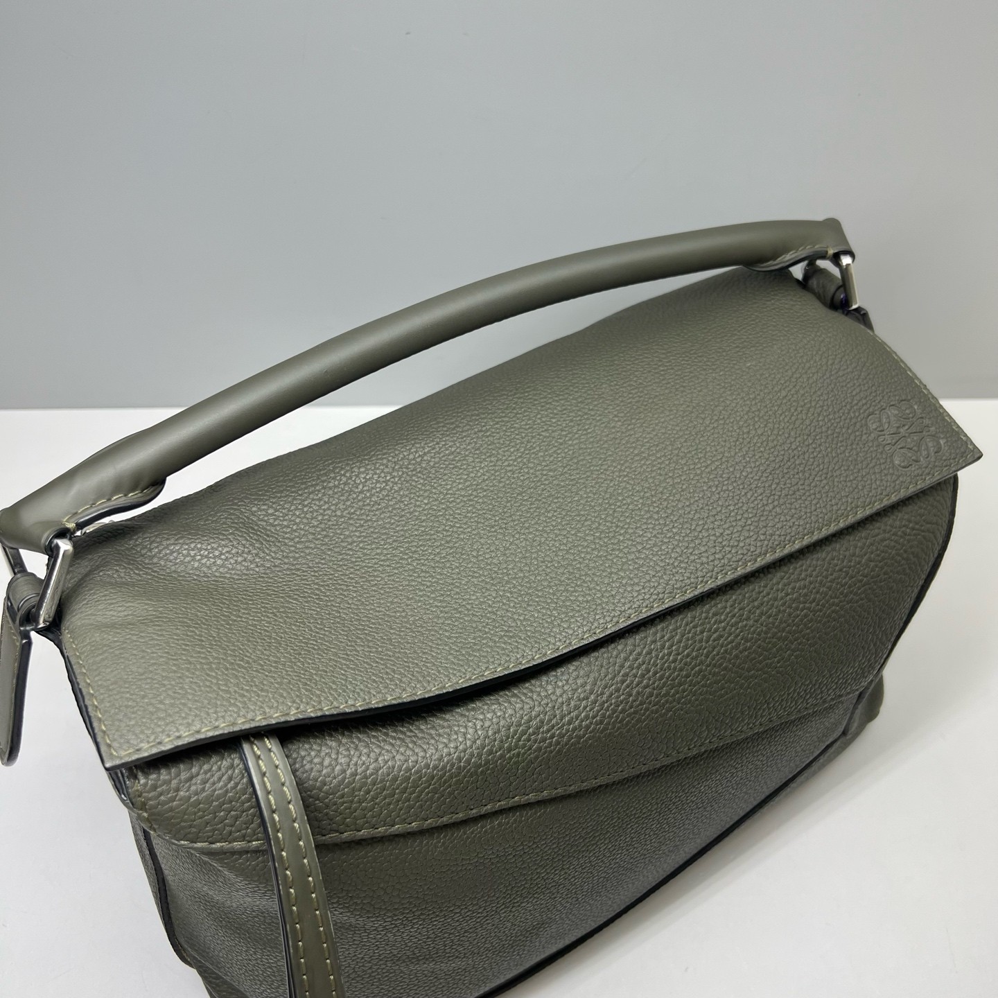 Loewe Pre-Owned Authentic Puzzle Crossbody Handle Bag Leather 35x24x15cm