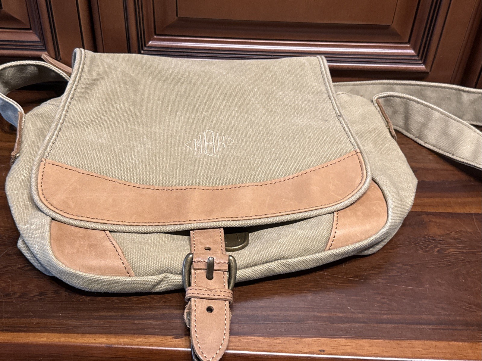 Vintage LL Bean Beige Canvas Leather Buckle Crossbody Shoulder Bag 13 x 3 x 9 in