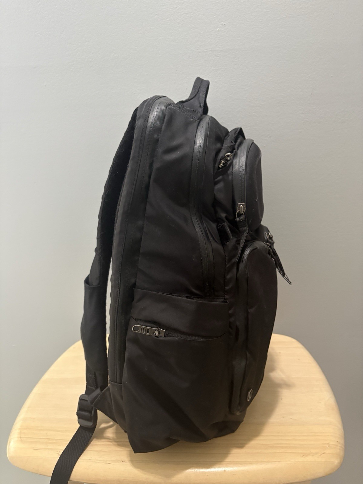 Lululemon Cruiser Backpack Black Large Travel Laptop Bag Padded Pockets 22L?
