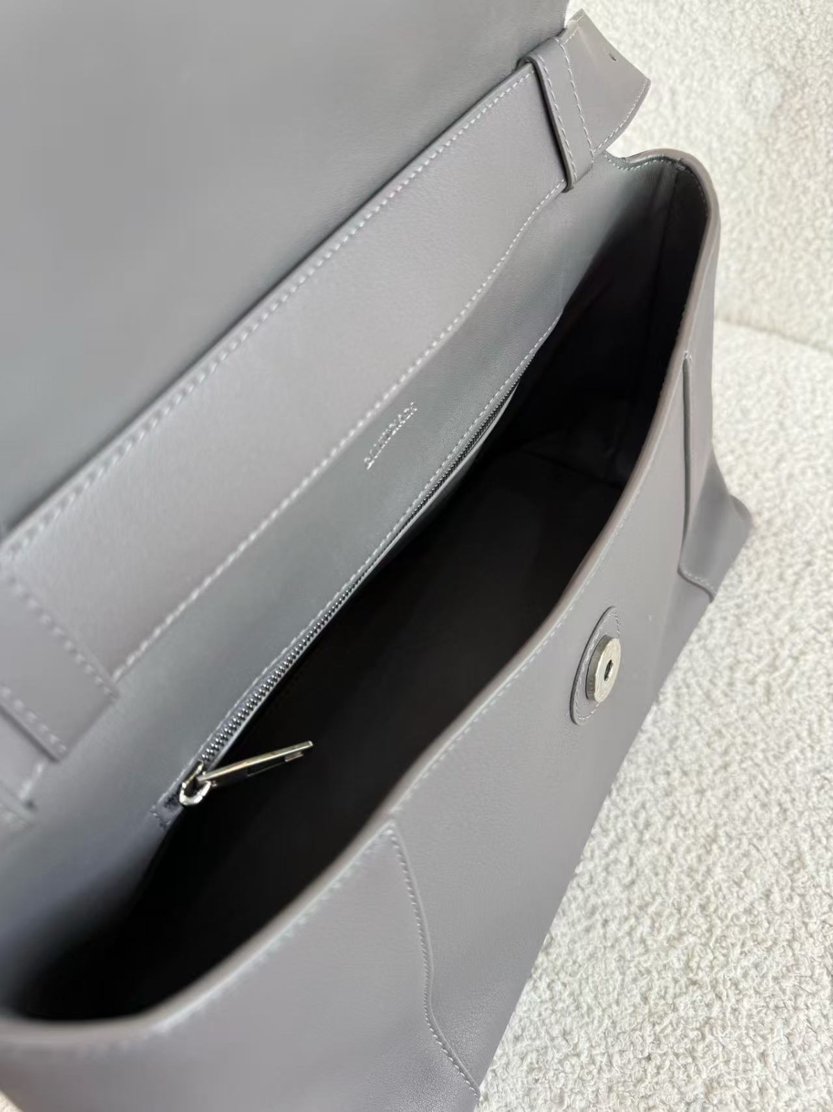 Balenciaga Downtown gray full leather men’s shoulder bag