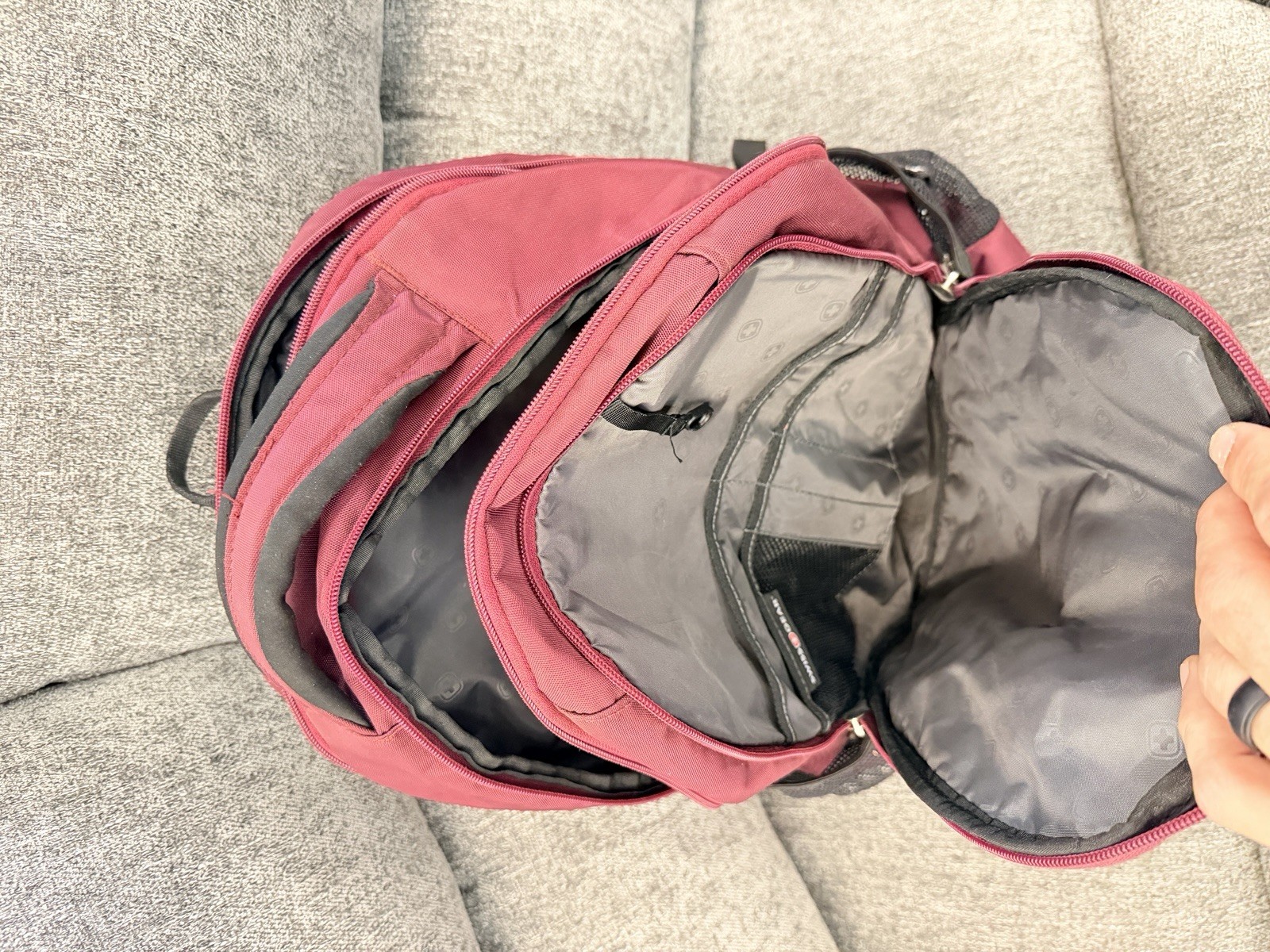 Wenger Swiss Gear Backpack Airflow Multi Pockets Padded Burgundy