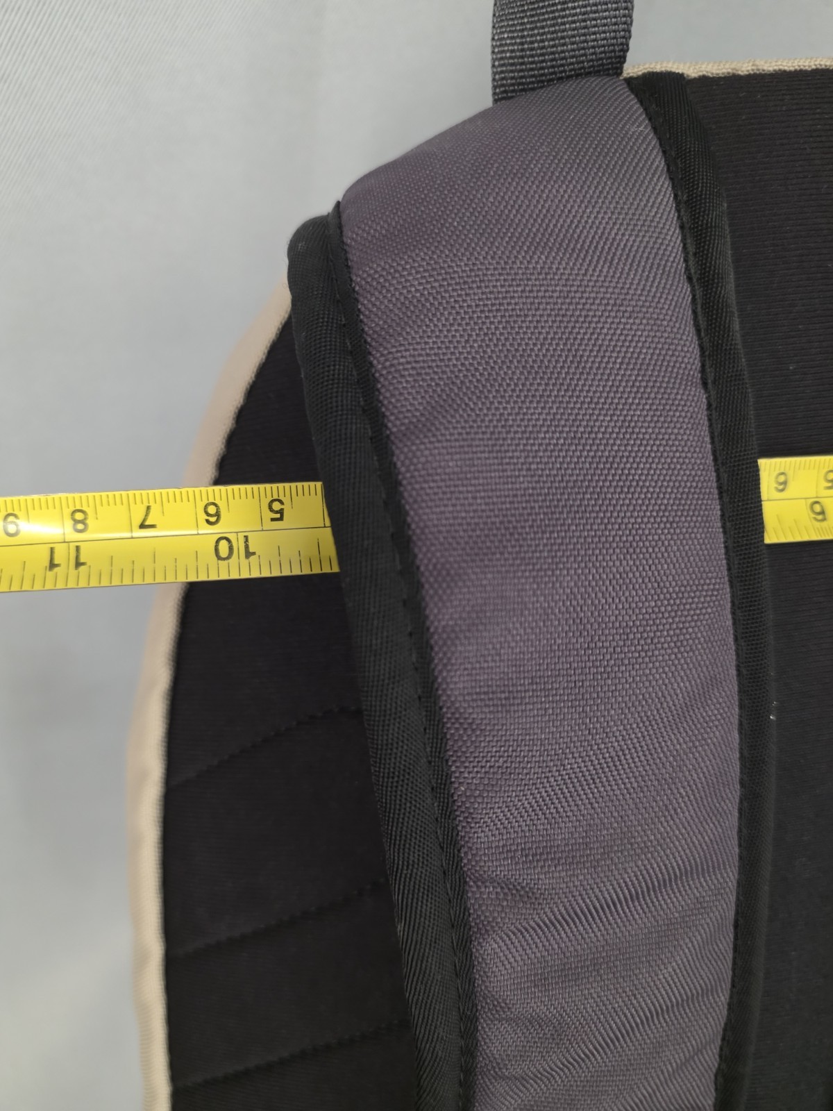 The North Face VAULT Beige Gray Large 19″ Backpack Travel Outdoor Hicking Sport