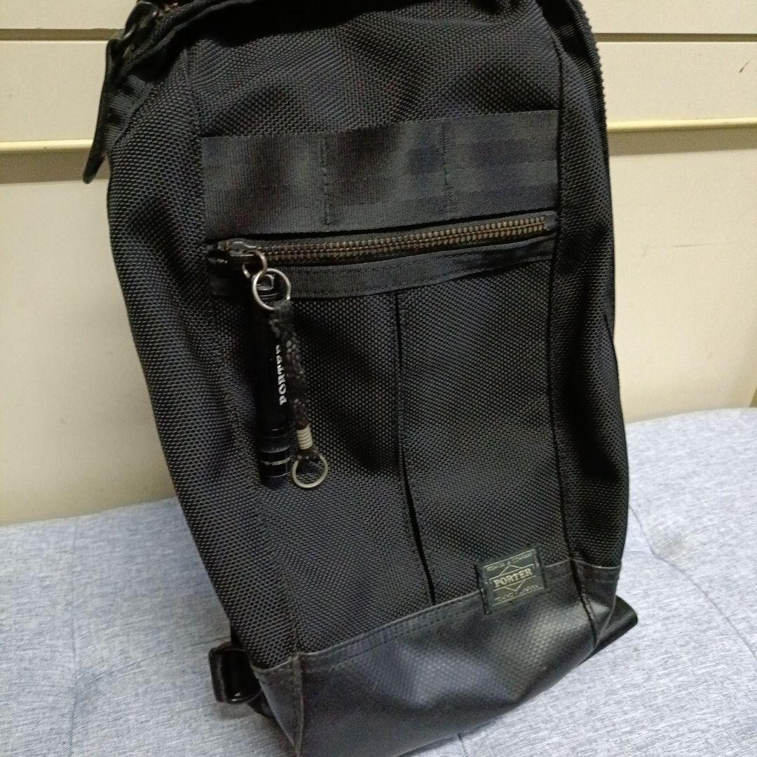 PORTER YOSHIDA HEAT Sling Shoulder Bag Black made in Japan Authentic