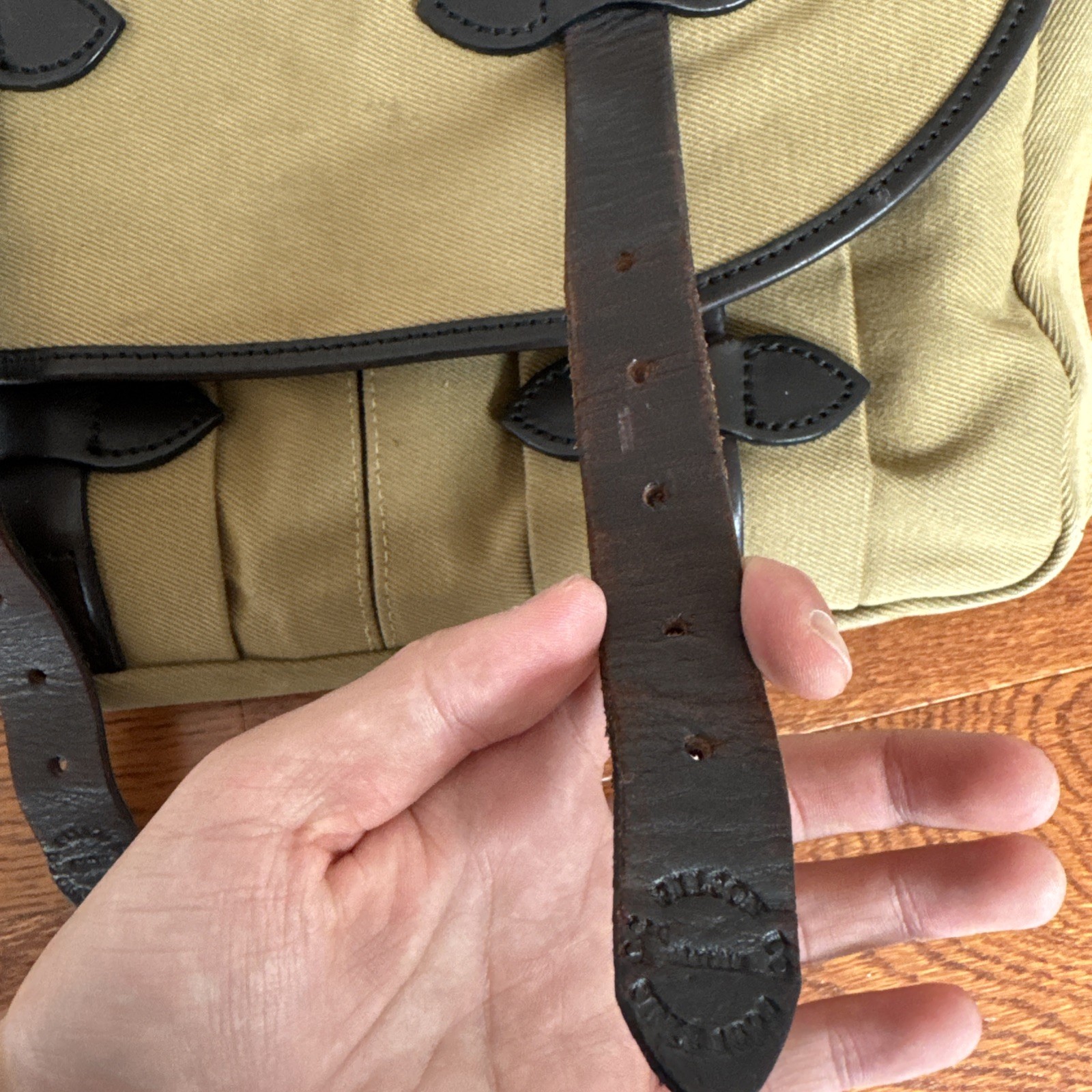 Filson Small Carry-On 240 Bag