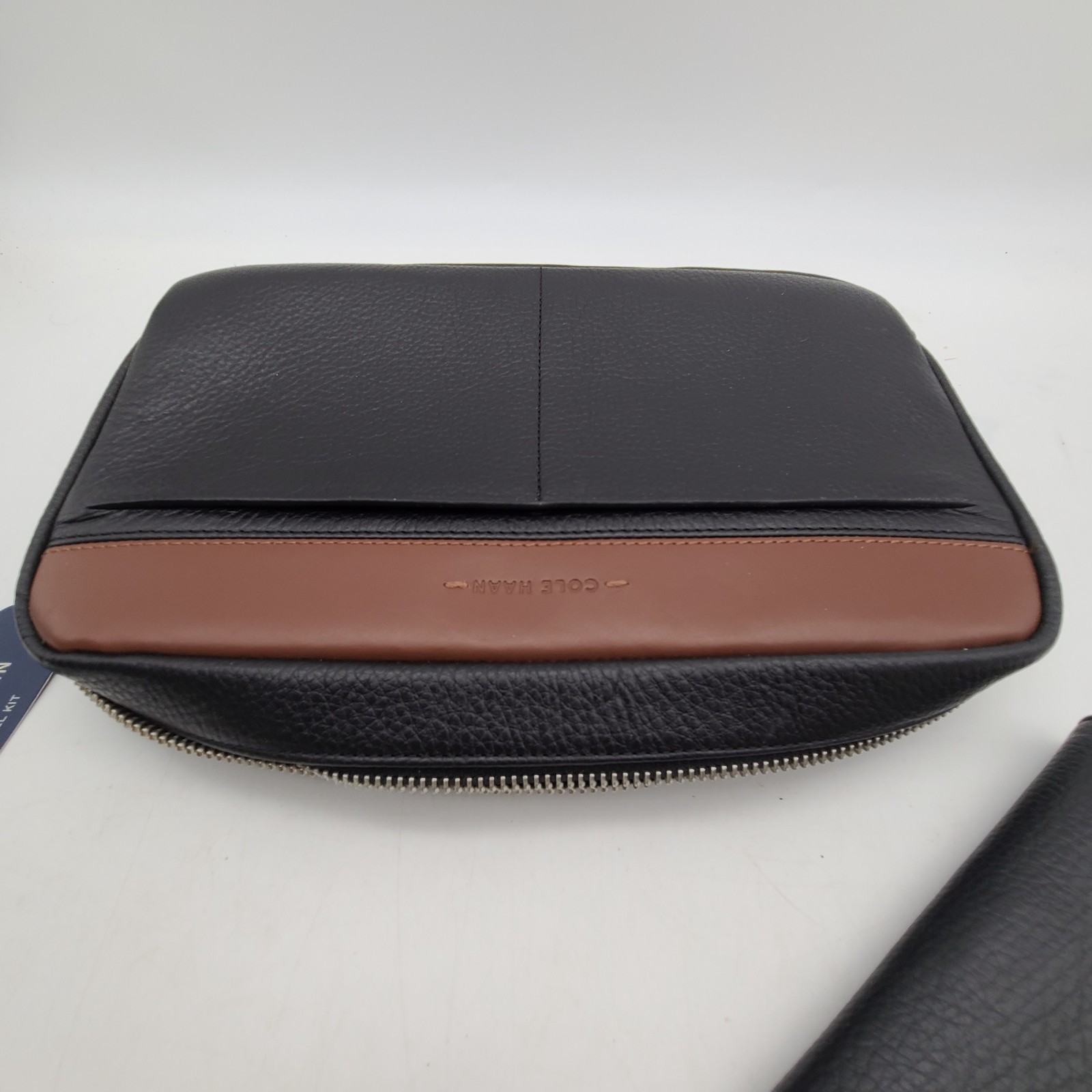 NEW Cole Haan Men’s Two Tone Top Zip Leather Toiletry Bag & Passport RFID Wallet