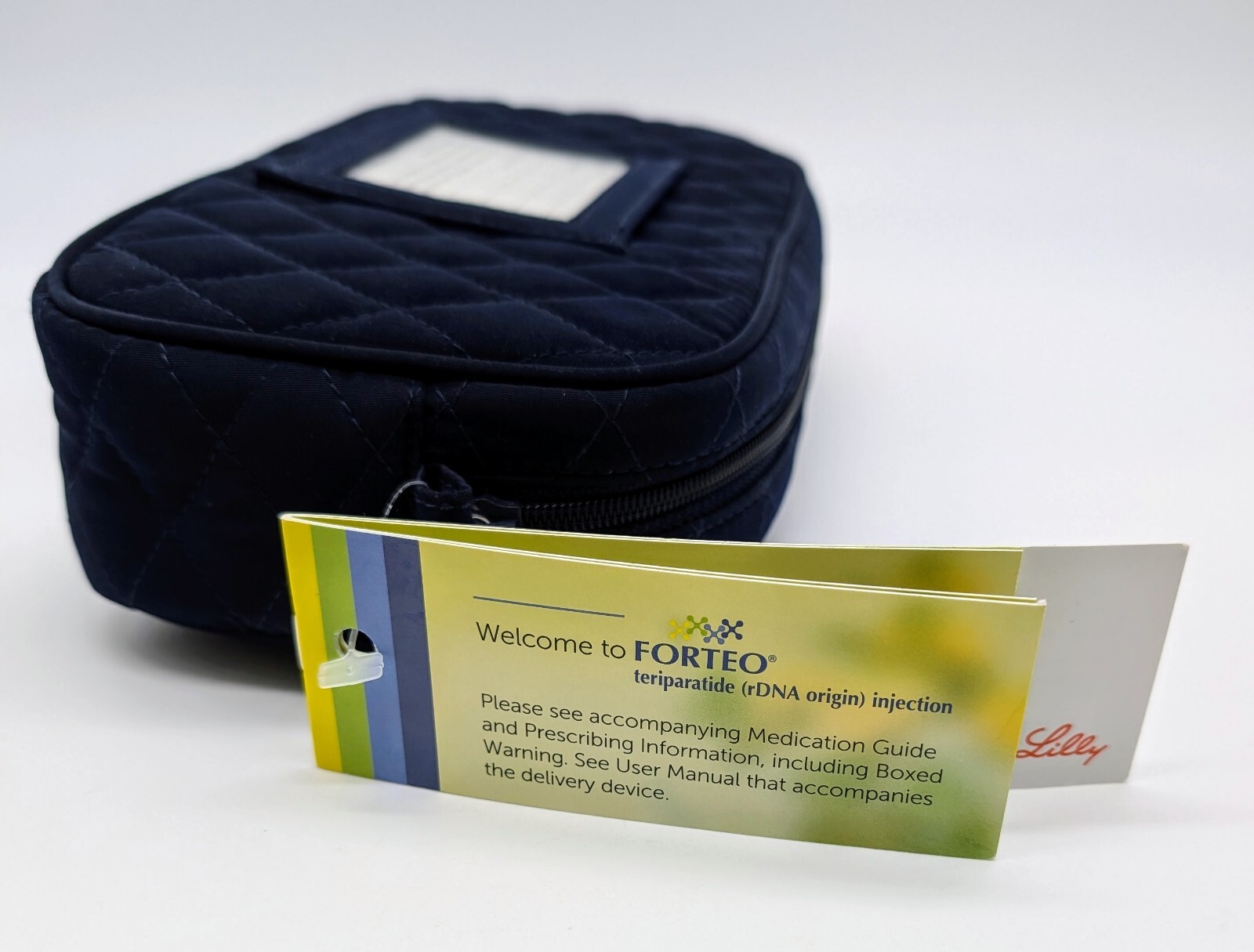 Vera Bradley Eli Lilly Insulated Medication Cosmetic Bag Travel Navy Blue