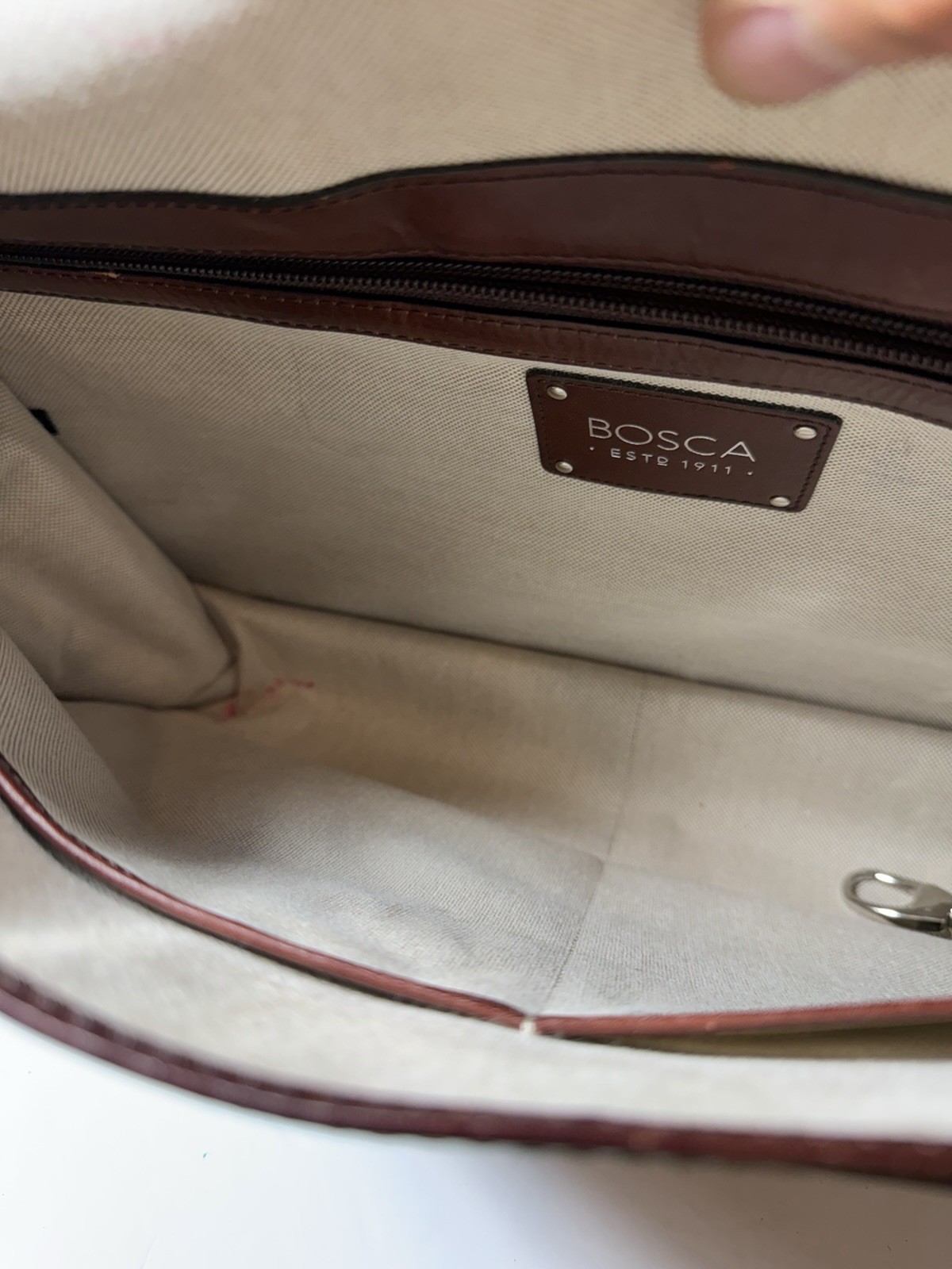 Bosca Brown Messenger Bag Magnetic Men Inner Pockets Adjustable Strap Casual