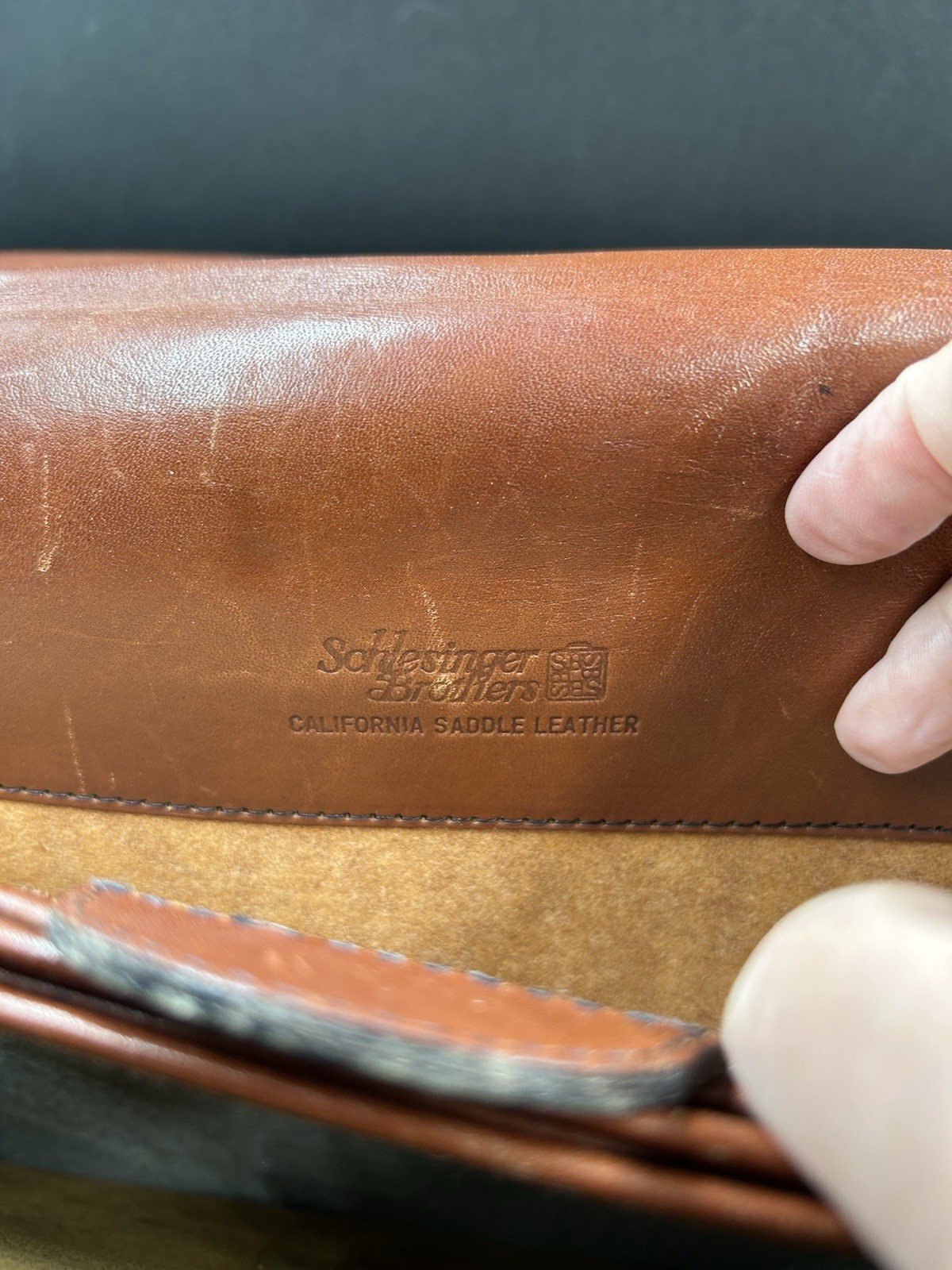 VTG Schlesinger Lawyers Briefcase Casesetter California Saddle Leather 70’s Read