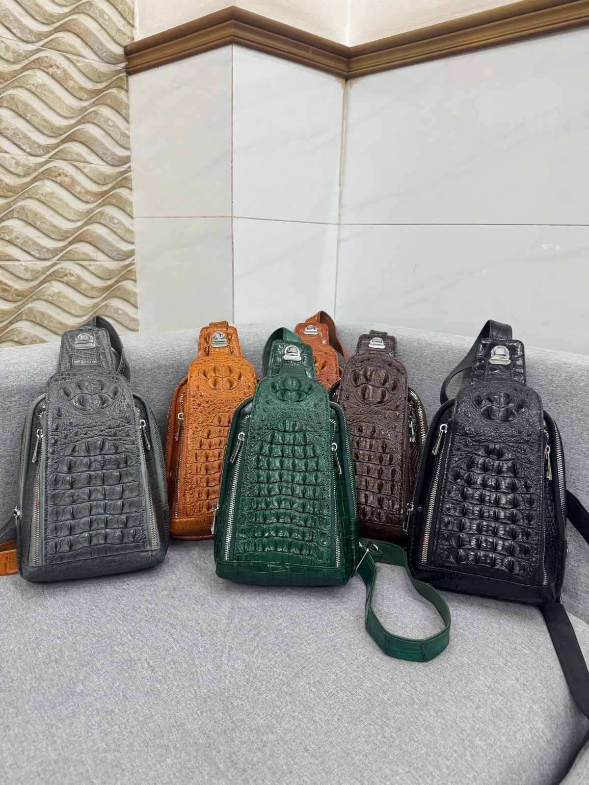 Men Luxury Genuine Leather Bag Chest Shoulder Daypack Crossbody Bag Gift