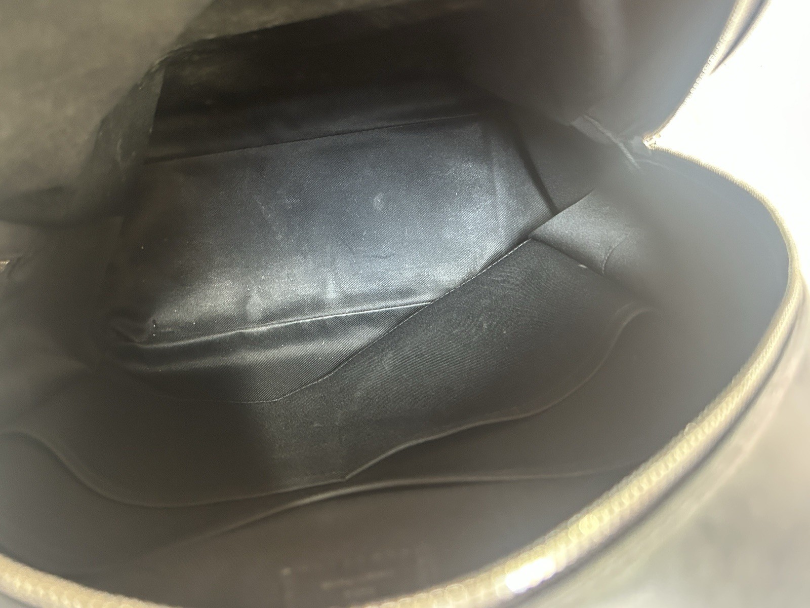 Louis Vuitton Men’s Backpack Graphite Josh w Box & Receipt