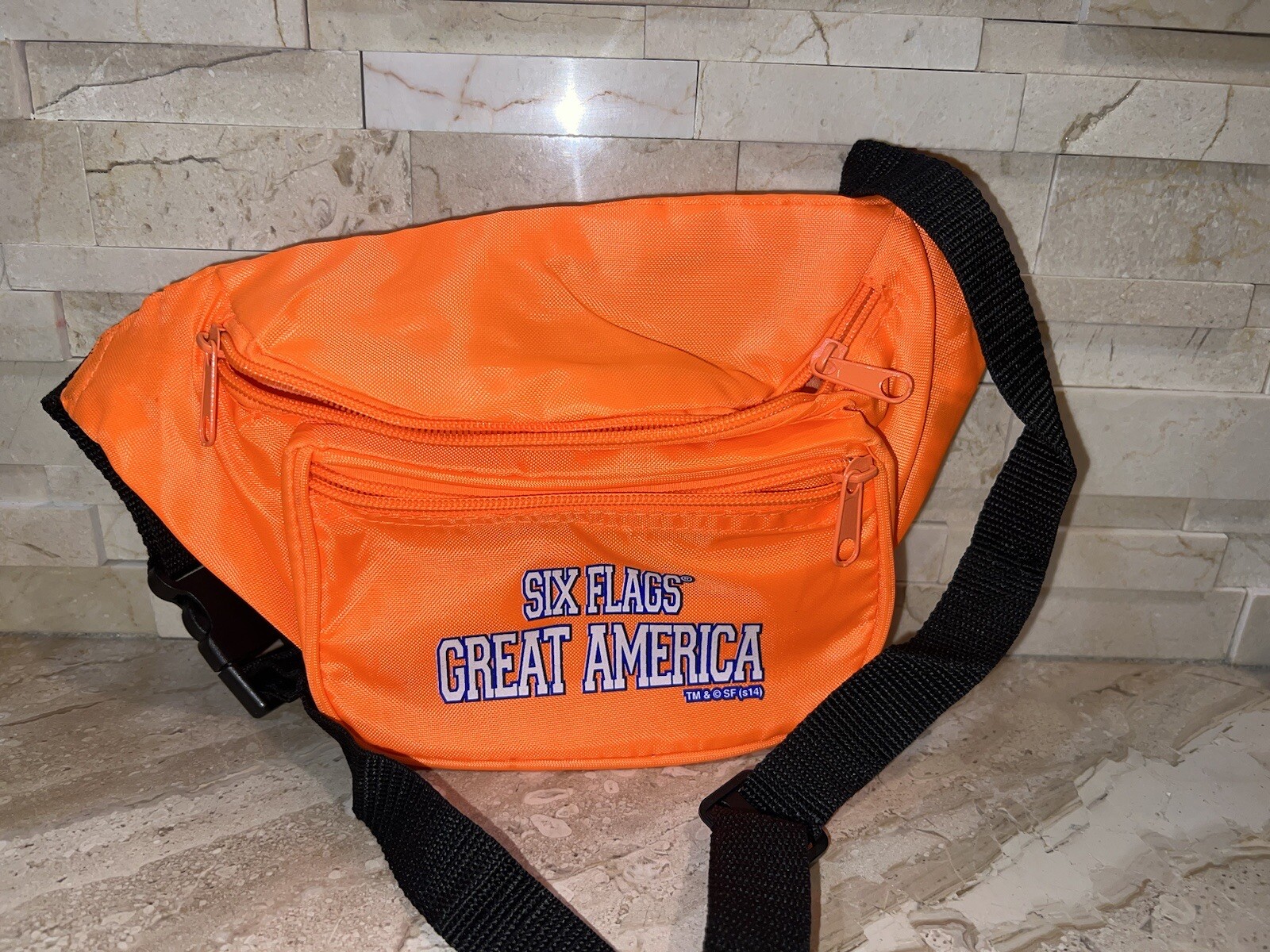 SIX FLAGS GREAT AMERICA Hot Neon Orange Fanny Pack Retro