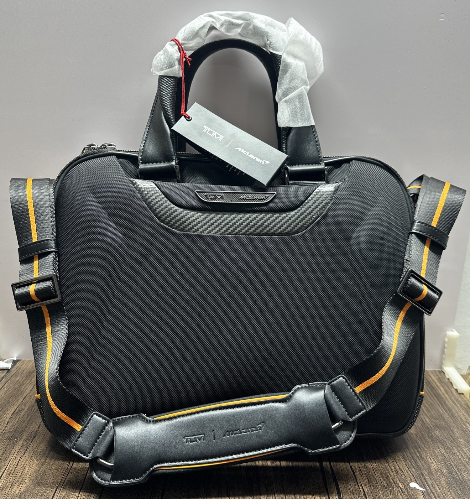 **TUMI, MCLAREN** ‘Axle Slim Brief’ Collab Briefcase (NWT$1695!) CX6Carbon Fiber