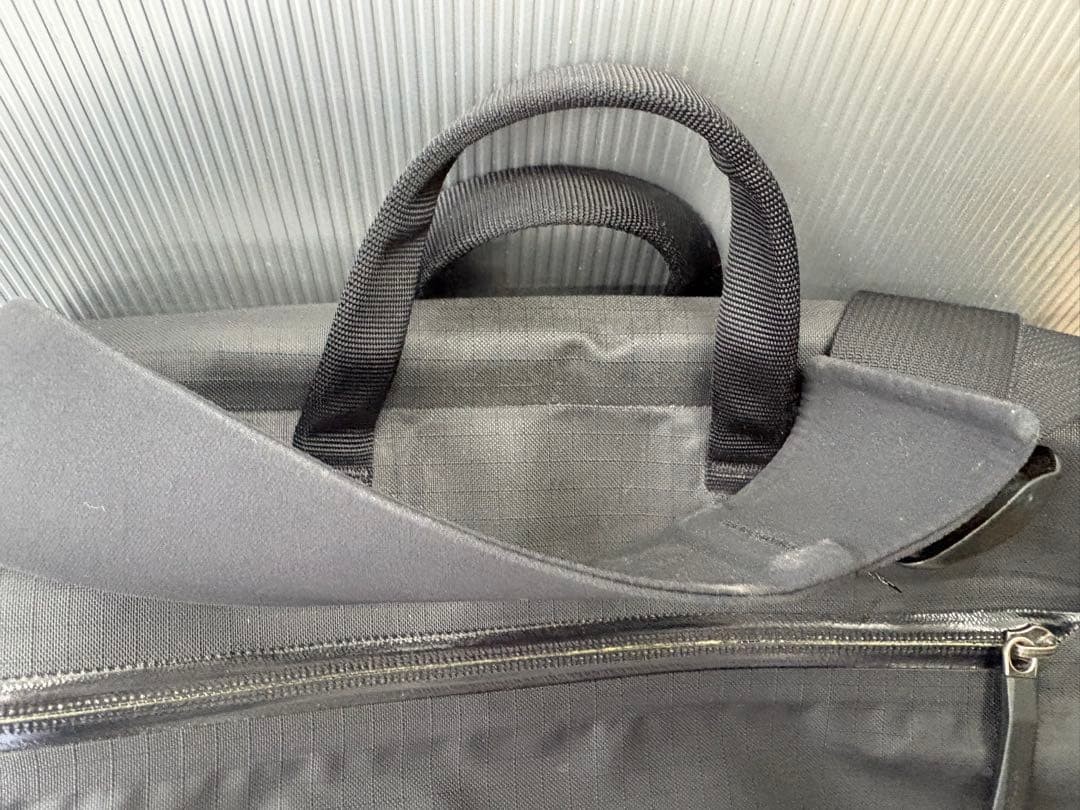 Arc’teryx Granville Briefcase – Minimalist Design, Used