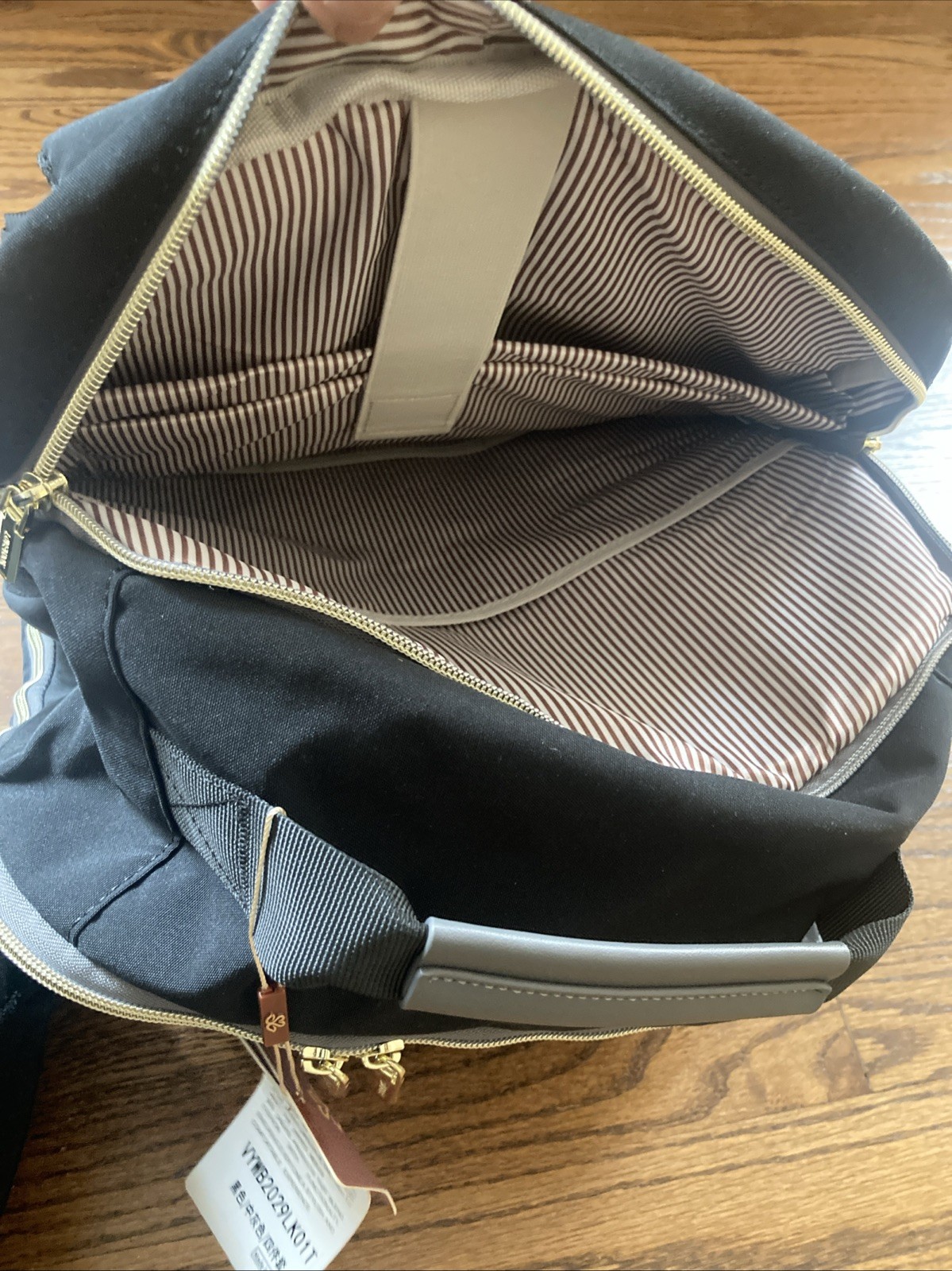 40L Large Travel Backpack 17 Inch Carry on Backpack With Many Pockets – Black
