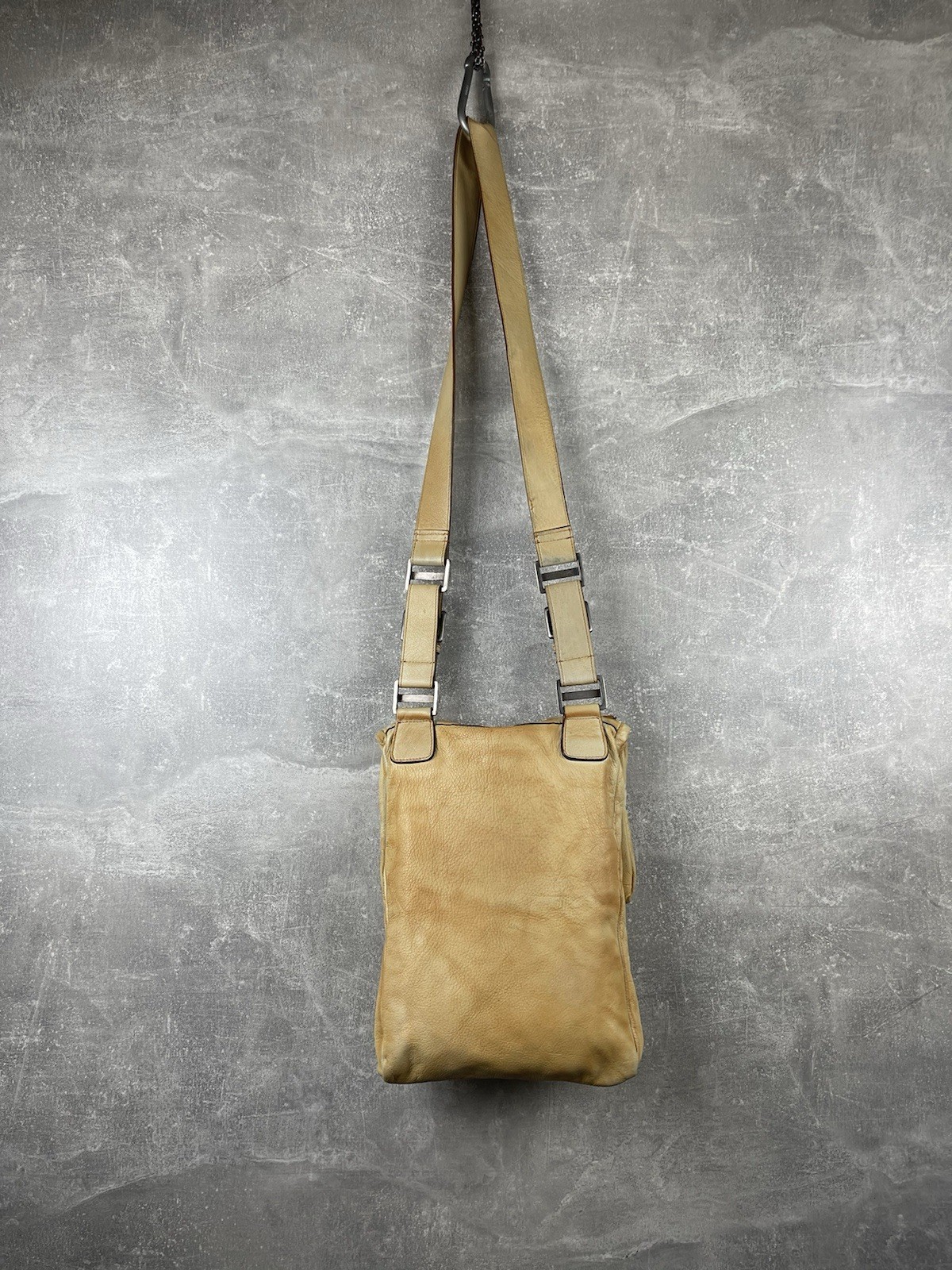 Archives Diesel Y2K Boho Garment Dyed Leather Shoulder Bag Beige Crossbody 00s