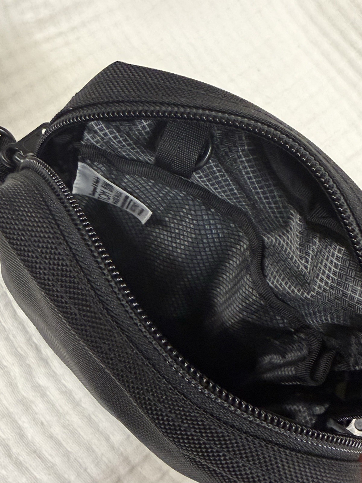 TOM BIHN Black Everyday Cubelet Bag