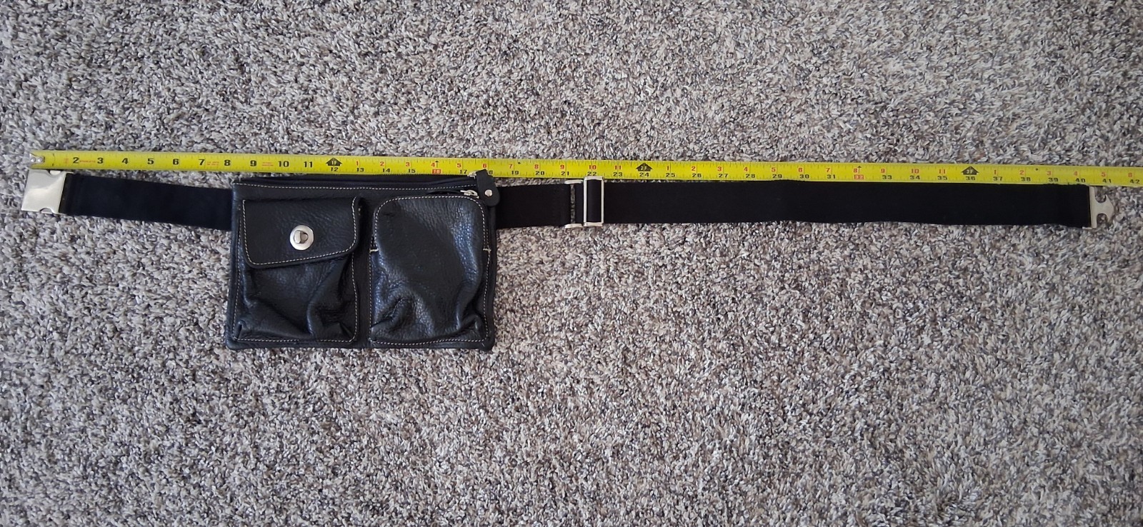 ROOTS CANADA BLACK LEATHER CROSSBODY WAIST BELT PACK BAG