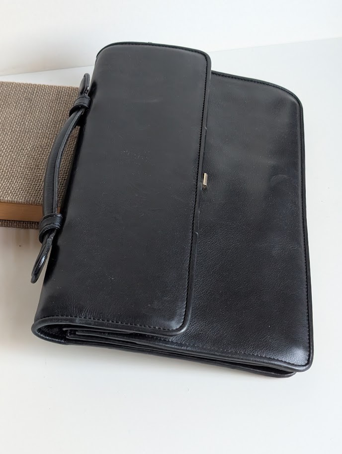 BARNEYS NEWYORK Small Briefcase Classic Black Smooth Leather Document Bag Italy
