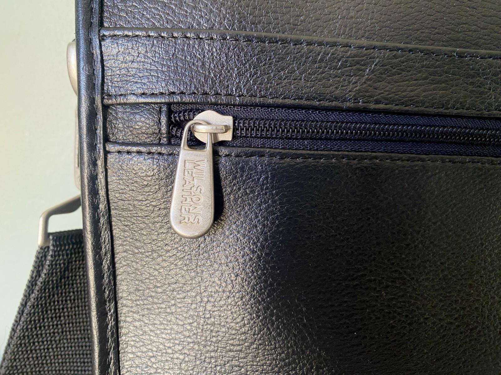 Wilson Black Leather Satchel Messenger Bag Laptop Computer Commute MINT