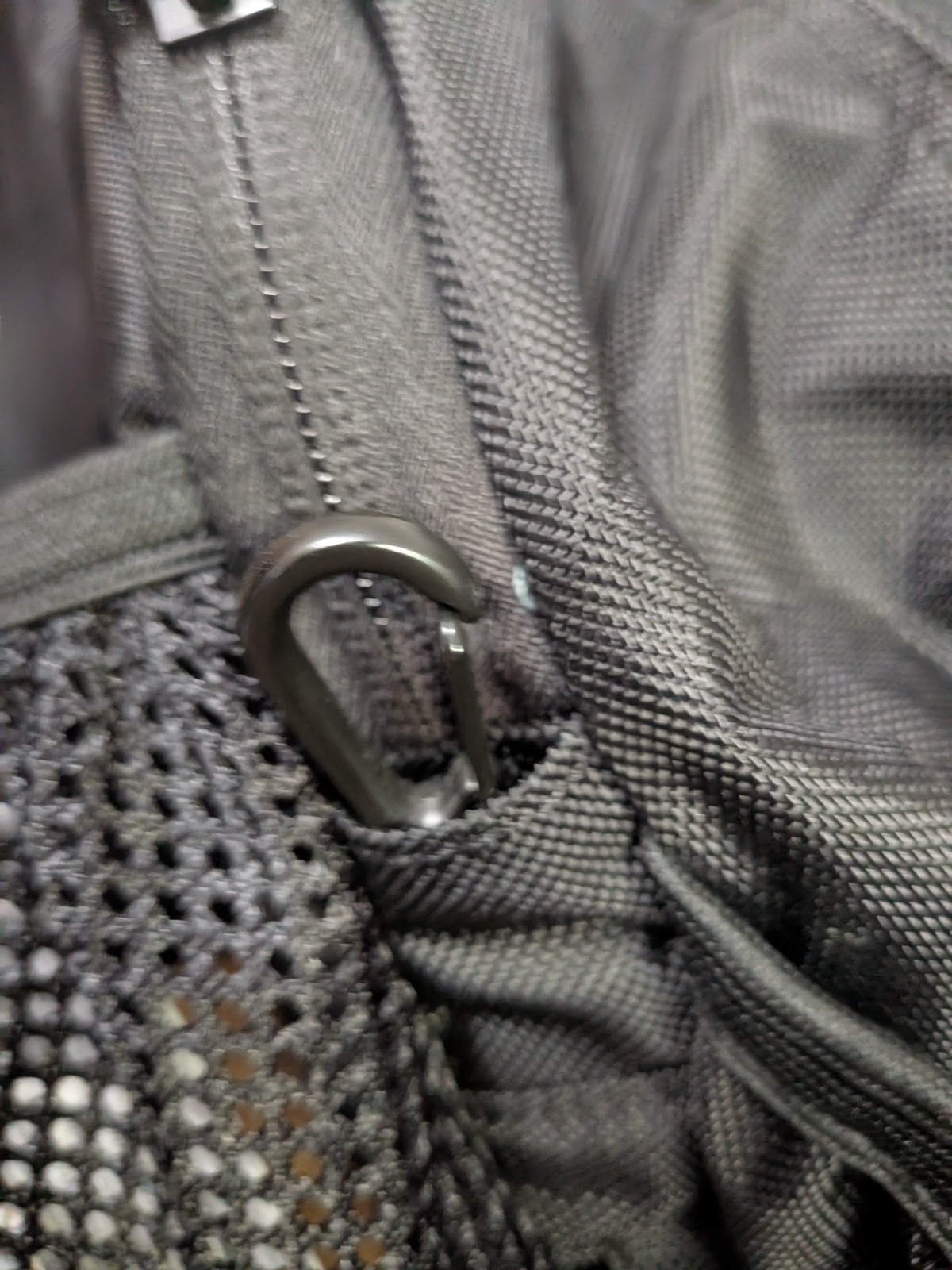 Pacsafe Daysafe100 Lockable Backpack Bag Anti-Theft Anti-Cut Material