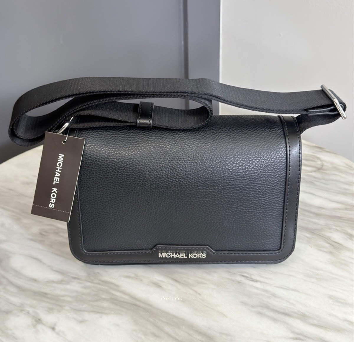 Michael Kors Black Crossbody Bag Magnetic Closure Inner Pockets Solid, $168 MSRP