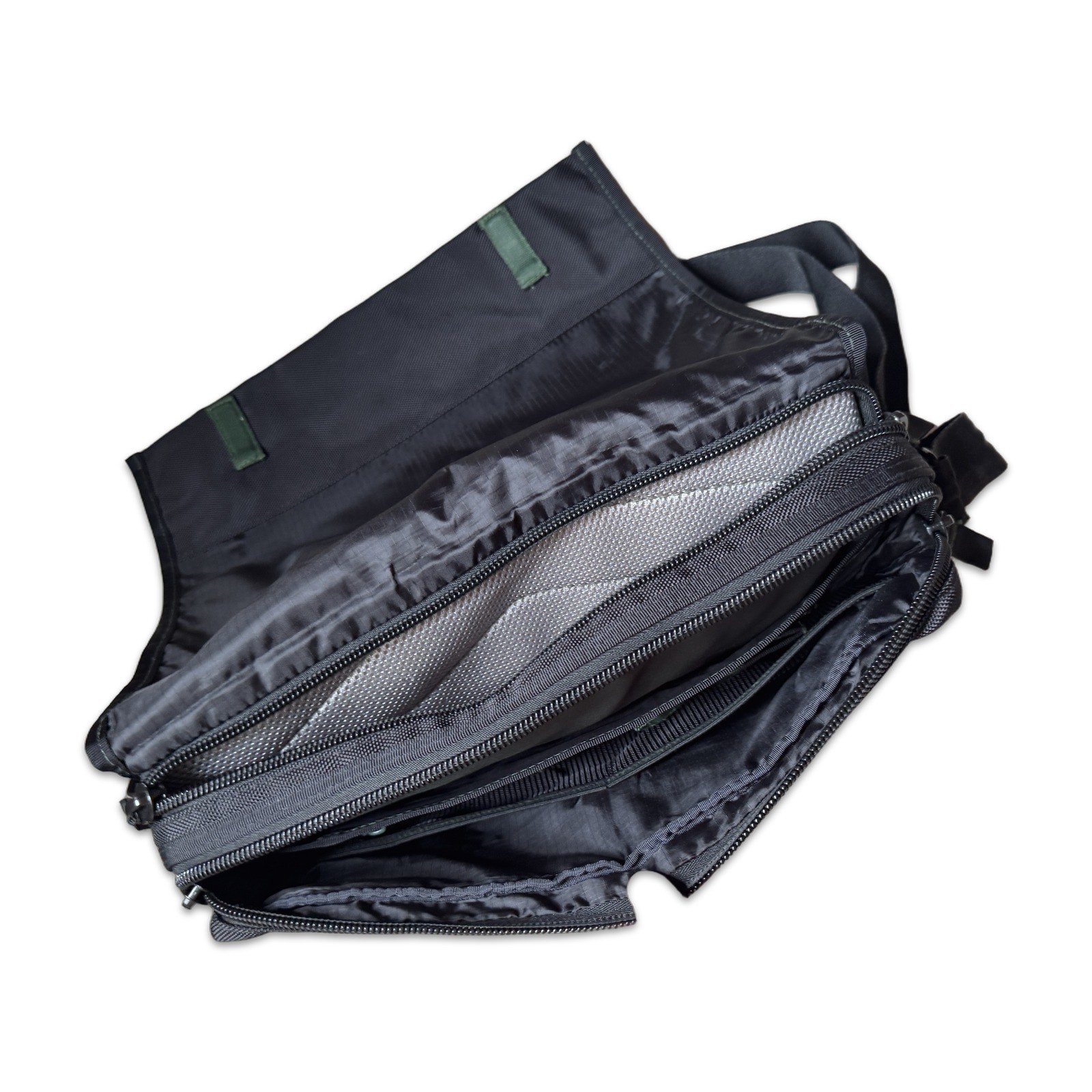 Targus Laptop Messenger Bag (Magnetic Closure)