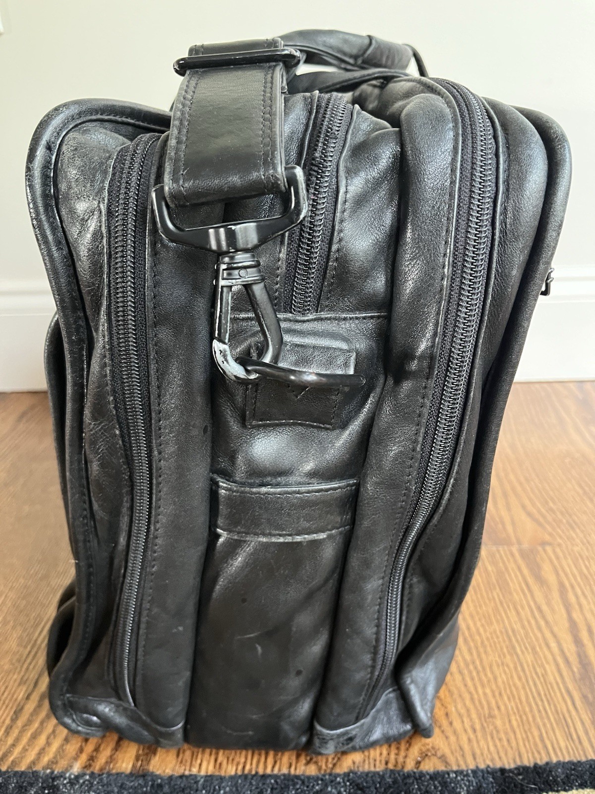 Vtg TUMI Vintage Expandable Leather Organizer Laptop Large Briefcase – Black