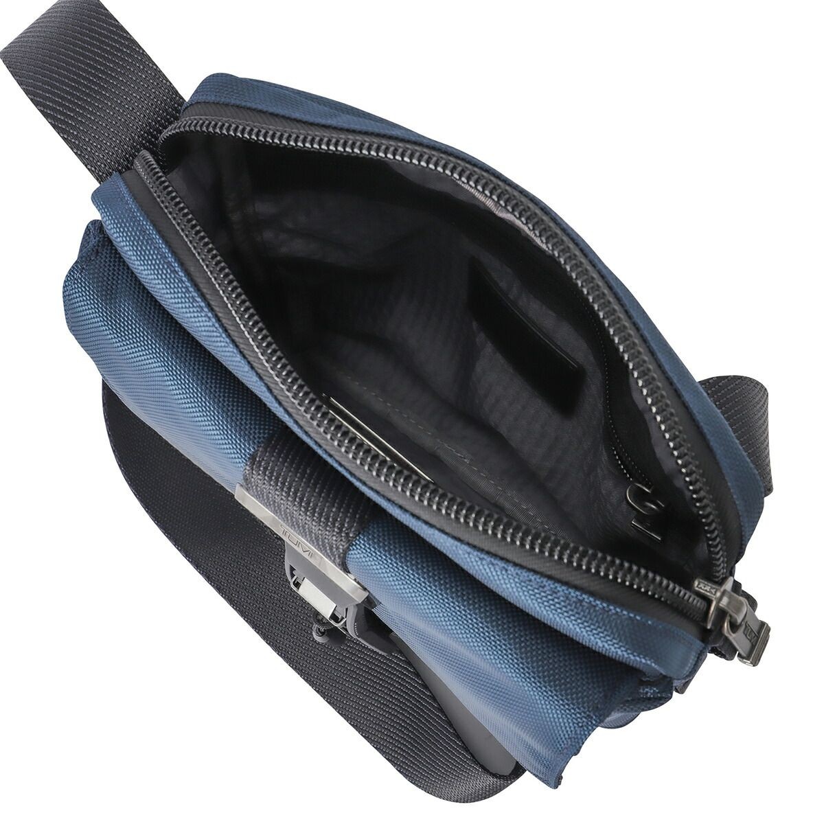 Brand new TUMI shoulder bag Alpha Bravo Navy