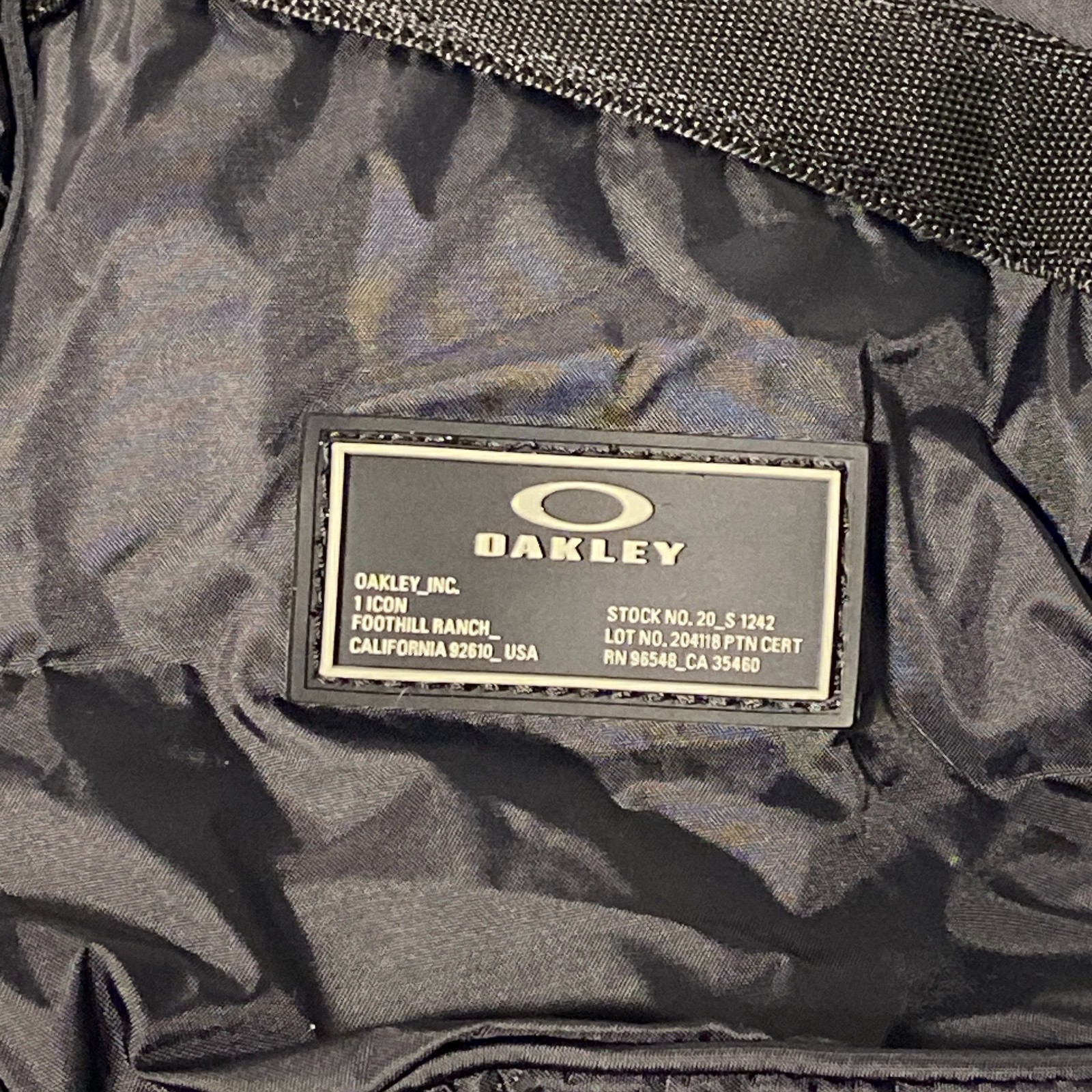 Oakley Crestible Packable Backpack Black Lightweight Travel Bus’n Bikers