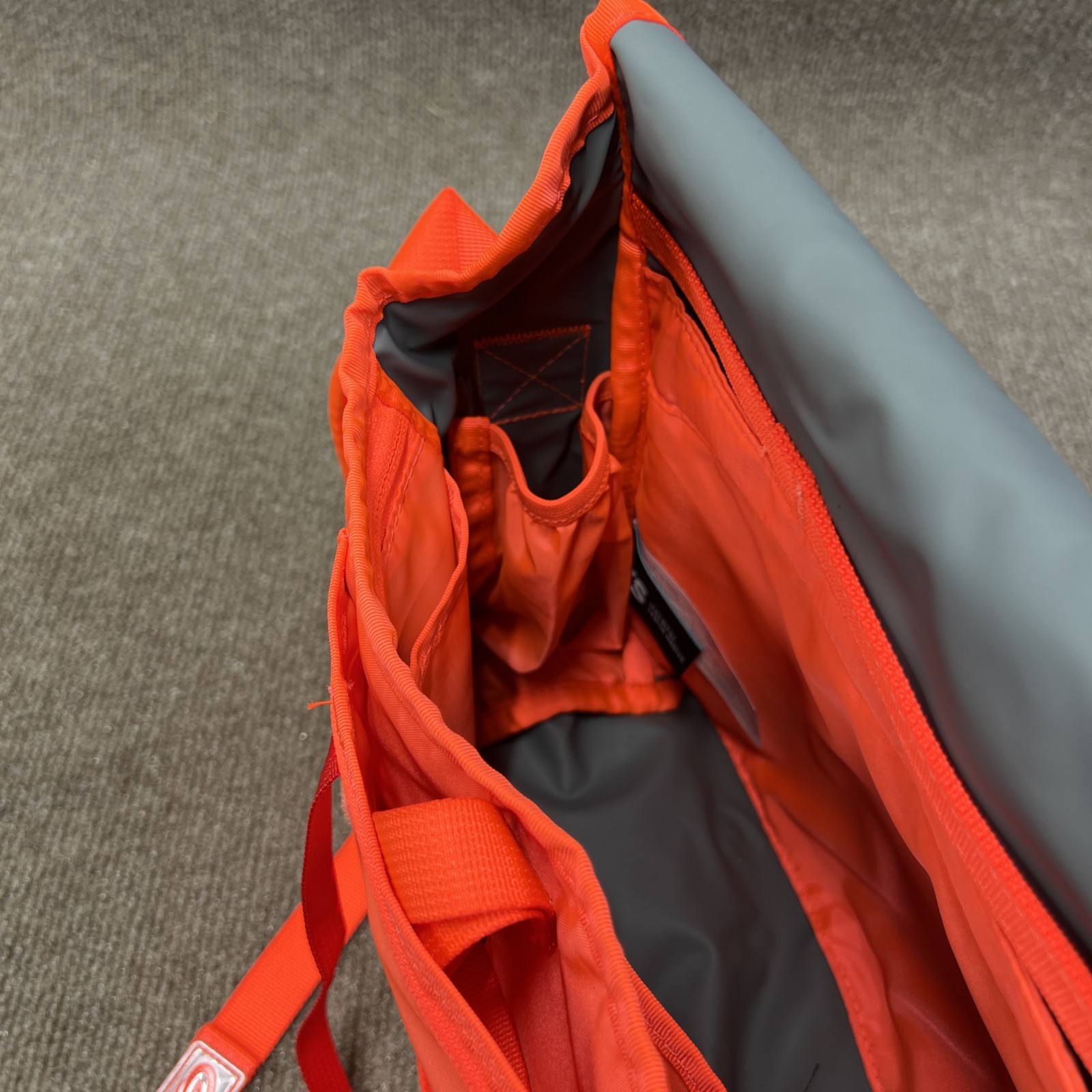 New Timbuk2 Flight Classic Messenger Bag Orange Sz XS CrossBody Shoulder Strap