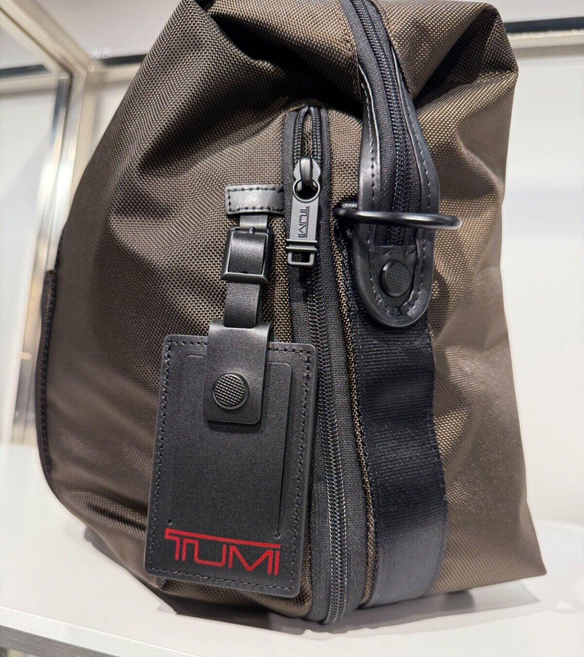 NEW Tumi GEN 4.3 – 18.5” Expandable SOFT TRAVEL Satchel Duffel Bag COFFEE BROWN