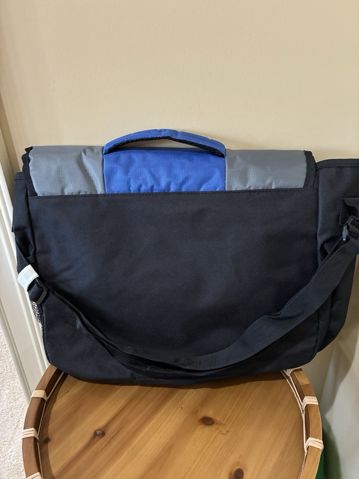 New Tek Gear BOYS SCOUT Lap Top/Messenger Bag/School Bag Dark Gray and Blue NWT