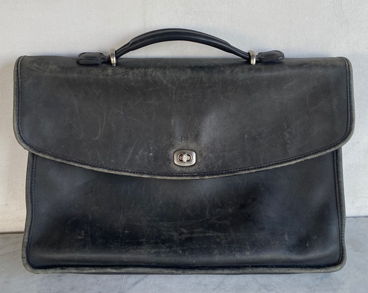 COACH Natural Glove Tanned Cowhide Leather Attache Briefcase. No. K9 Z-5265
