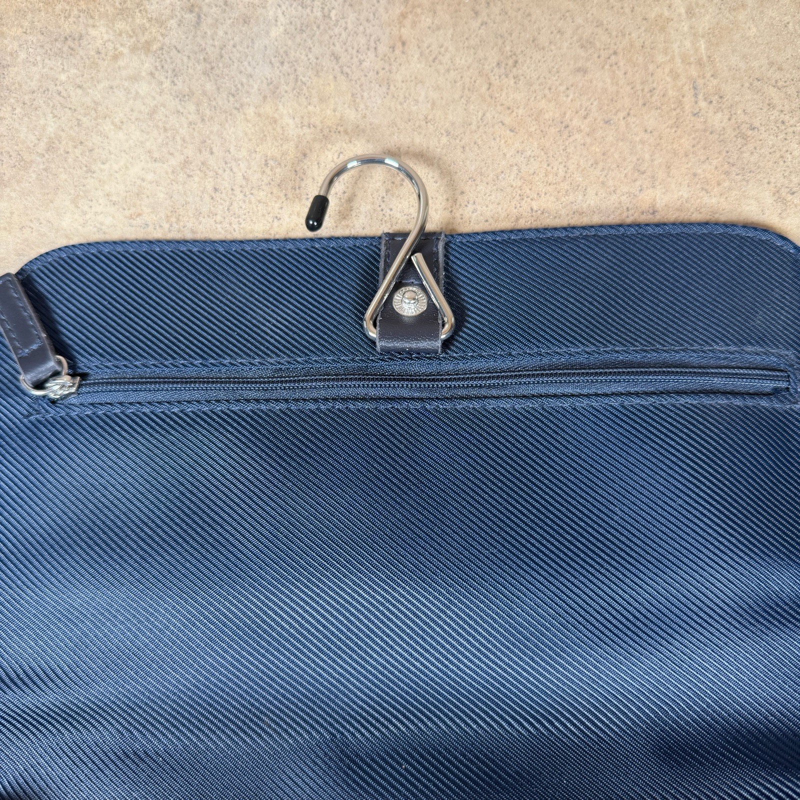 Giorgio Armani Men’s Toiletry Bag Pouch Blue Hanger Travel Dopp