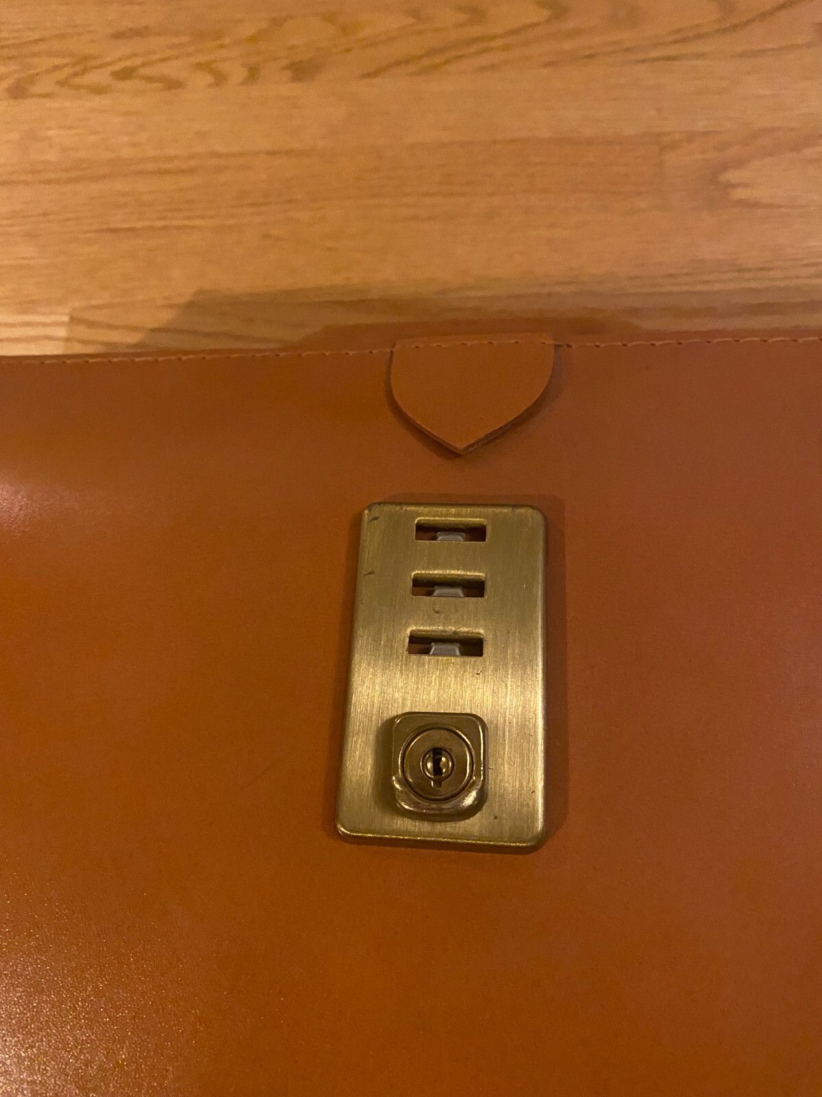 Vintage Dopp Pull Open Breifcase Tan Top Grain Cowhide Leather 3B9216 18″ Retro
