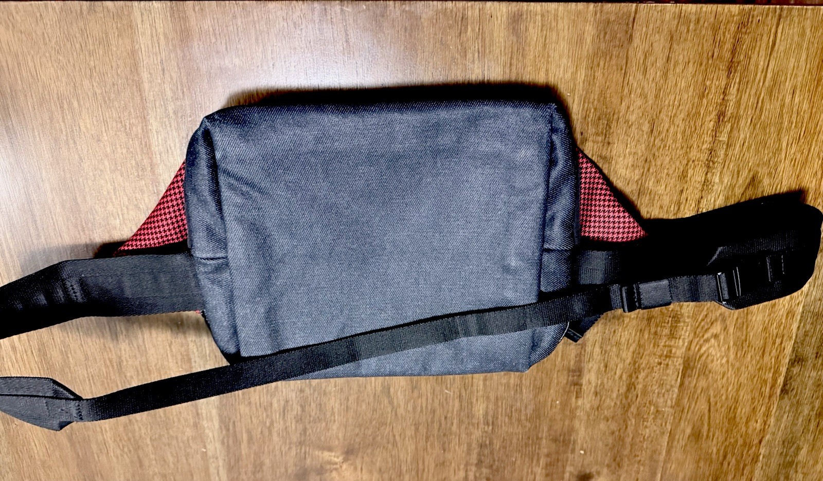 Cote Ciel Isarau Sling bag S