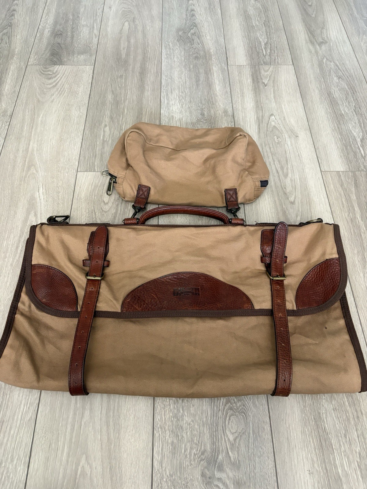 Duluth Trading Canvas Leather One Night Stand Garment Bag Suit Carrier Travel