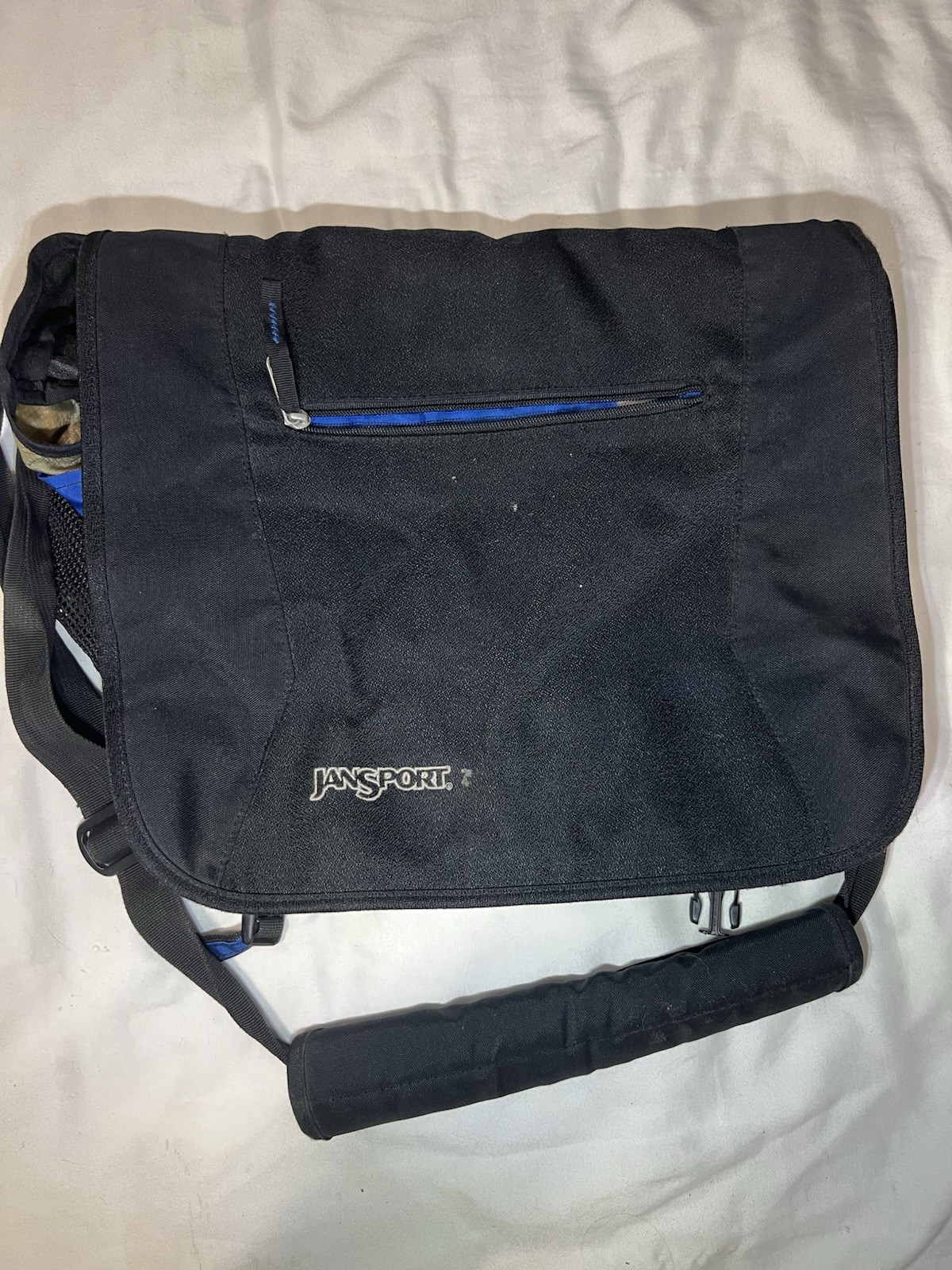 Jansport TM20 Blue Black Trim Adjustable Crossbody Messenger Laptop Work Bag