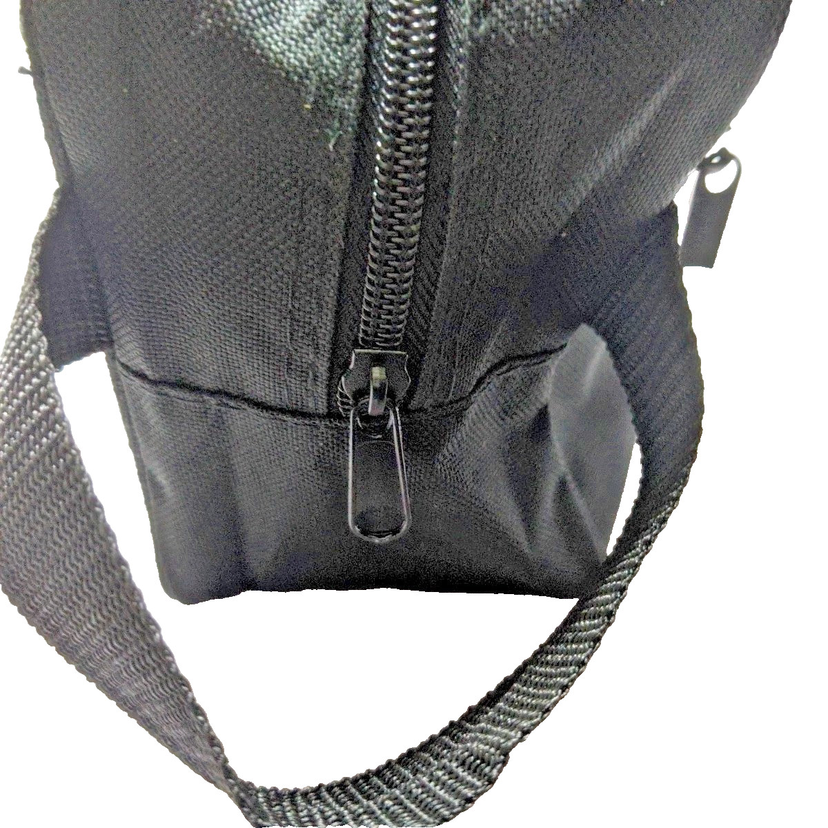 NEW WITHOUT TAGS Land Rover Men’s travel Toiletry Bag tote black 10X6X3 Zipper