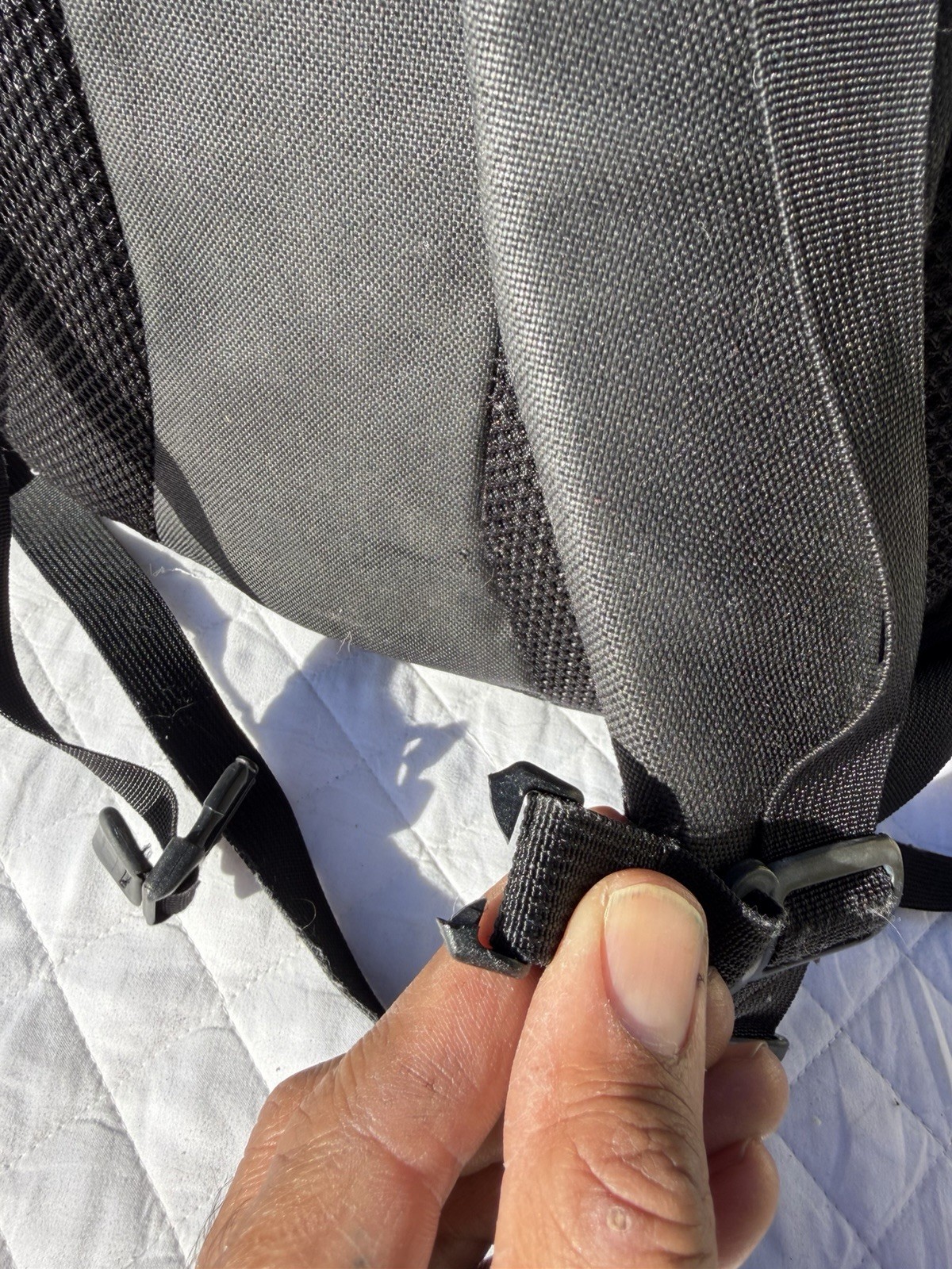 **well Worn Broken Clip* Vintage Ss02 12th Supreme Box Logo Backpack Black Nylon