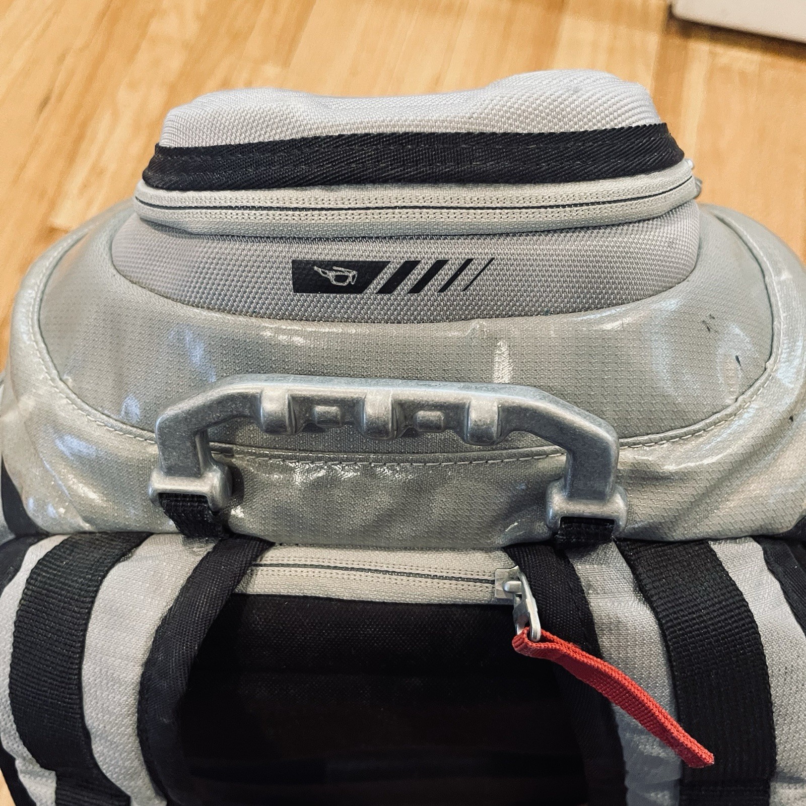 Oakley Big Kitchen Backpack Stone Grey 35L Rare Good Condition See Pics Read Dsx