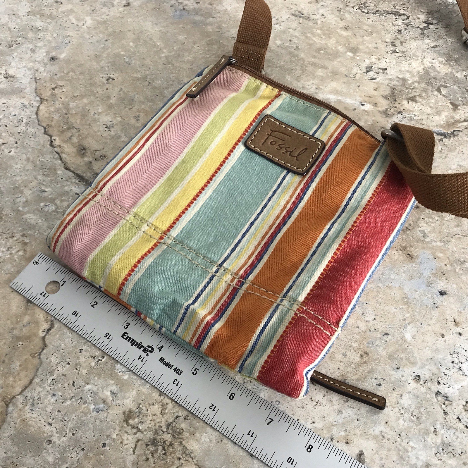 FOSSIL STRIPED CROSSBODY BAG WITH ZIPPER CREDIT CARD HOLDER SECTION ADJUSTABLE