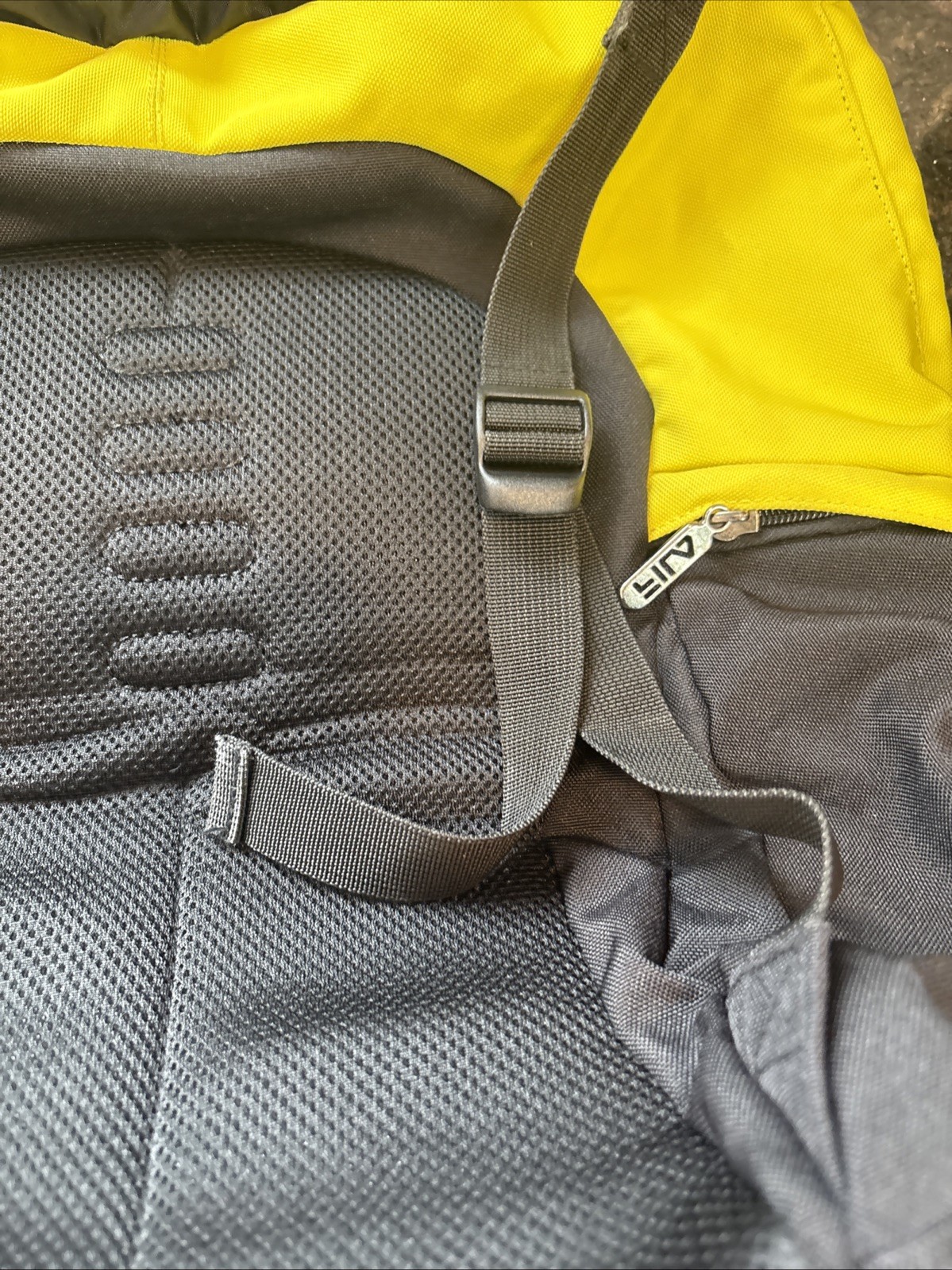 Ferrari Fila Book bag Neon Yellow Black Tie Strap Rare🔥🐎