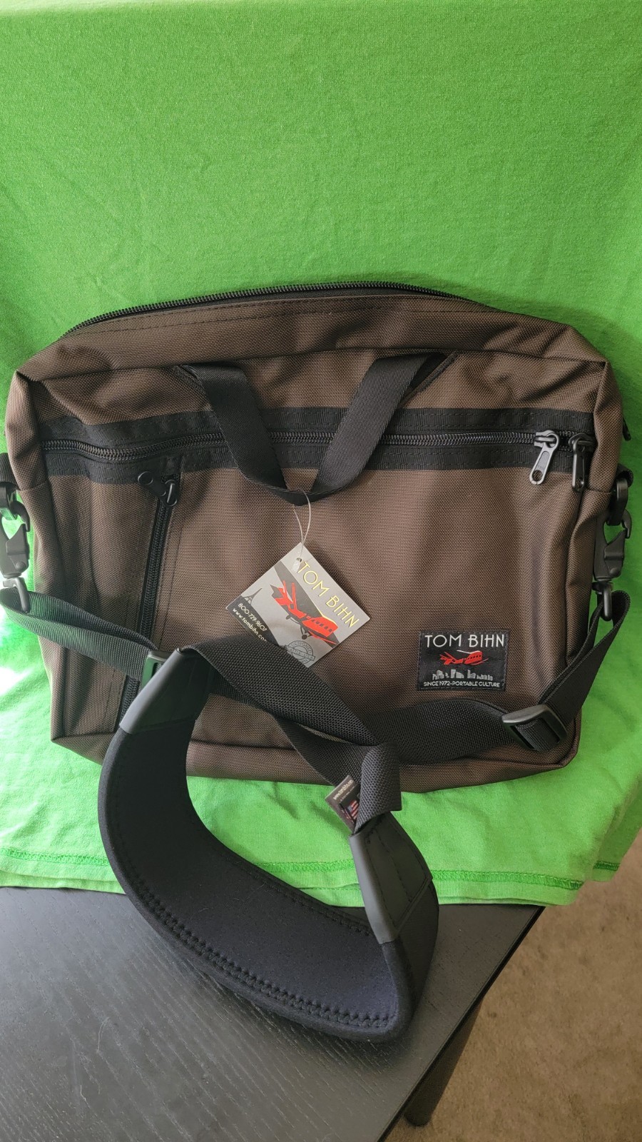 Tom Bihn Daylight Briefcase Ursa Brown NEW With NEW Absolute Strap